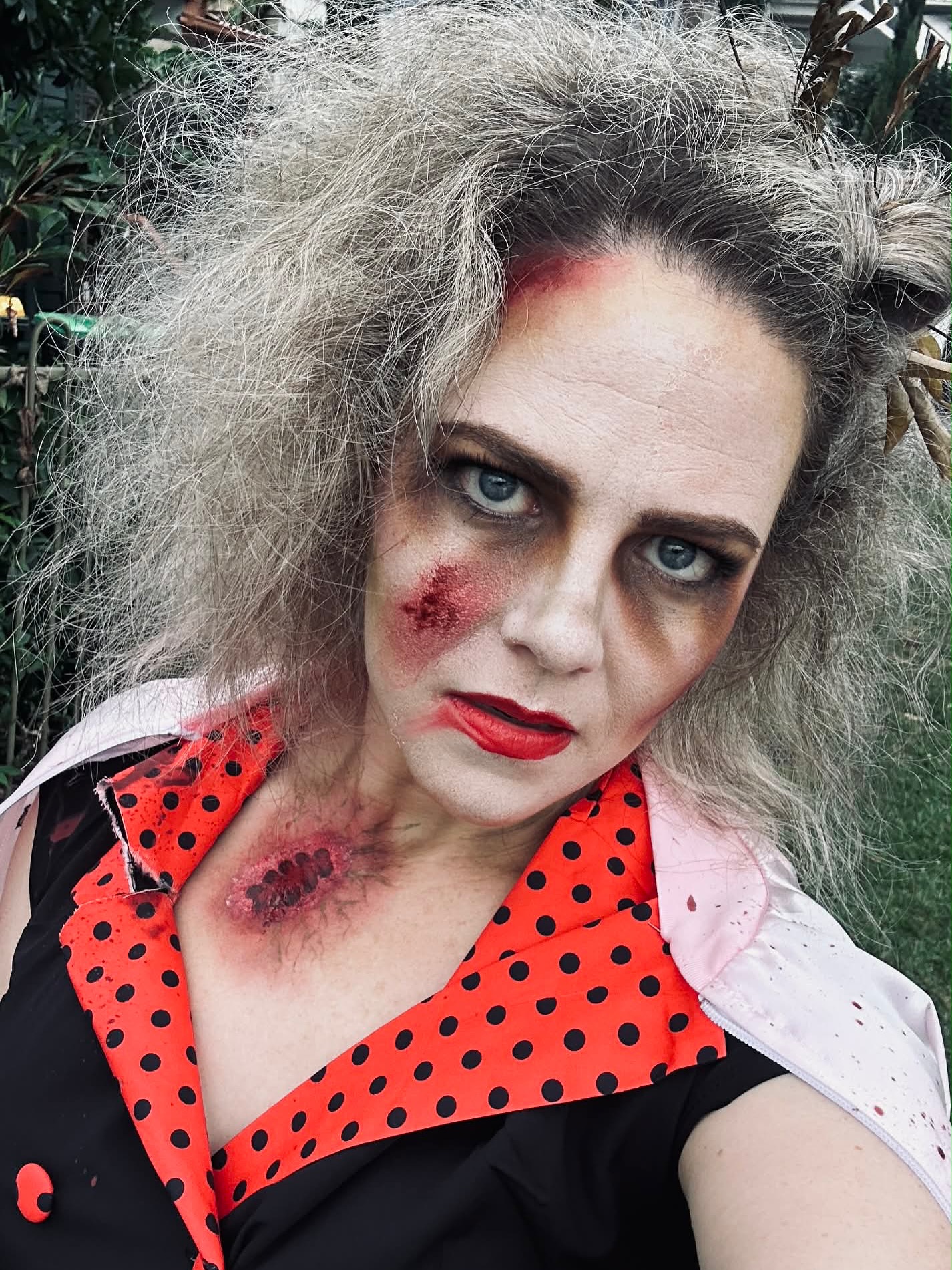 When your client says “make me undead”… and you deliver 💀
Texture, shading, and blood effects- all part of the artistry.
Available year-round for SFX, costume & creative makeup looks 🔥
👉DM to discuss your next event!
#zombiemakeup #brisbanemakeupartist #goldcoastmakeupartist #halloweenmakeup #costumemakeup #fyp #specialfxmakeup