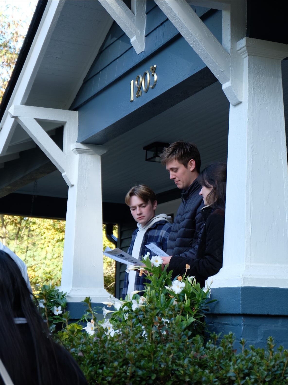 Gratitude & joy - that’s what we’re feeling after the house blessing on Saturday! 🥰 Thank you to everyone who came and to everyone who has joined us on the journey to make this dream a reality.
Special thanks to @danielleparkerphoto for snapshots from the event.