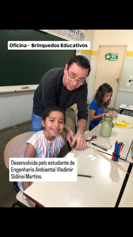 Brinquedos Educativos Circulares
Com a colaboração do estudante de Engenharia Ambiental Vladimir Sidinei Martins, os alunos do 3º ano do Ensino Fundamental da COEDUP, sob orientação da professora Claudia Marques Santana Pelegrineli, desenvolveram o projeto “Brinquedos Educativos Circulares”.
A proposta uniu criatividade, aprendizado e sustentabilidade, mostrando que é possível reutilizar materiais recicláveis para criar brinquedos divertidos e conscientes. ♻️
Além de despertar o interesse pela ciência e pelo meio ambiente, o projeto incentiva nossos estudantes a pensarem de forma sustentável, valorizando o cuidado com o planeta e o consumo responsável.
#sustentabilidade #educaçãoambiental #COEDUP #brinquedoseducativos #reciclagem #aprenderbrincando #consciênciambiental #engenhariaambiental #projetoescolar
