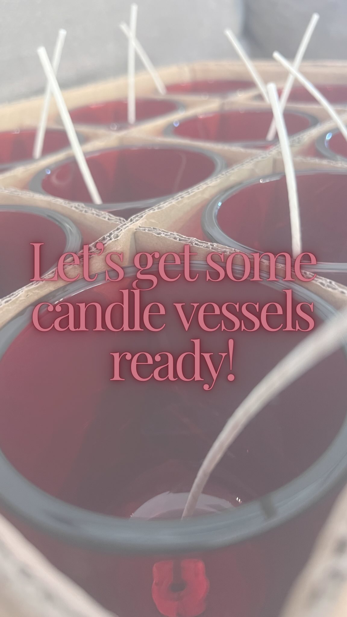 Just a little behind-the-scenes while I prep vessels and wait on my fragrance delivery 🕯️✨
#bts #candlemaking #freshdelivery