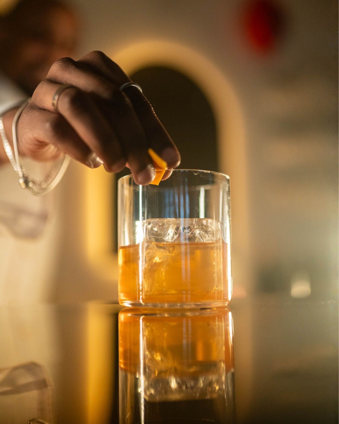 Slut på veckan, dags för AW 🥃
Kom in till oss för en drink, lite musik och mycket avslappning.
Kom imorgon (fredag) för att officiellt inviga helgen 🕺🏻
www.waxholmshotell.se