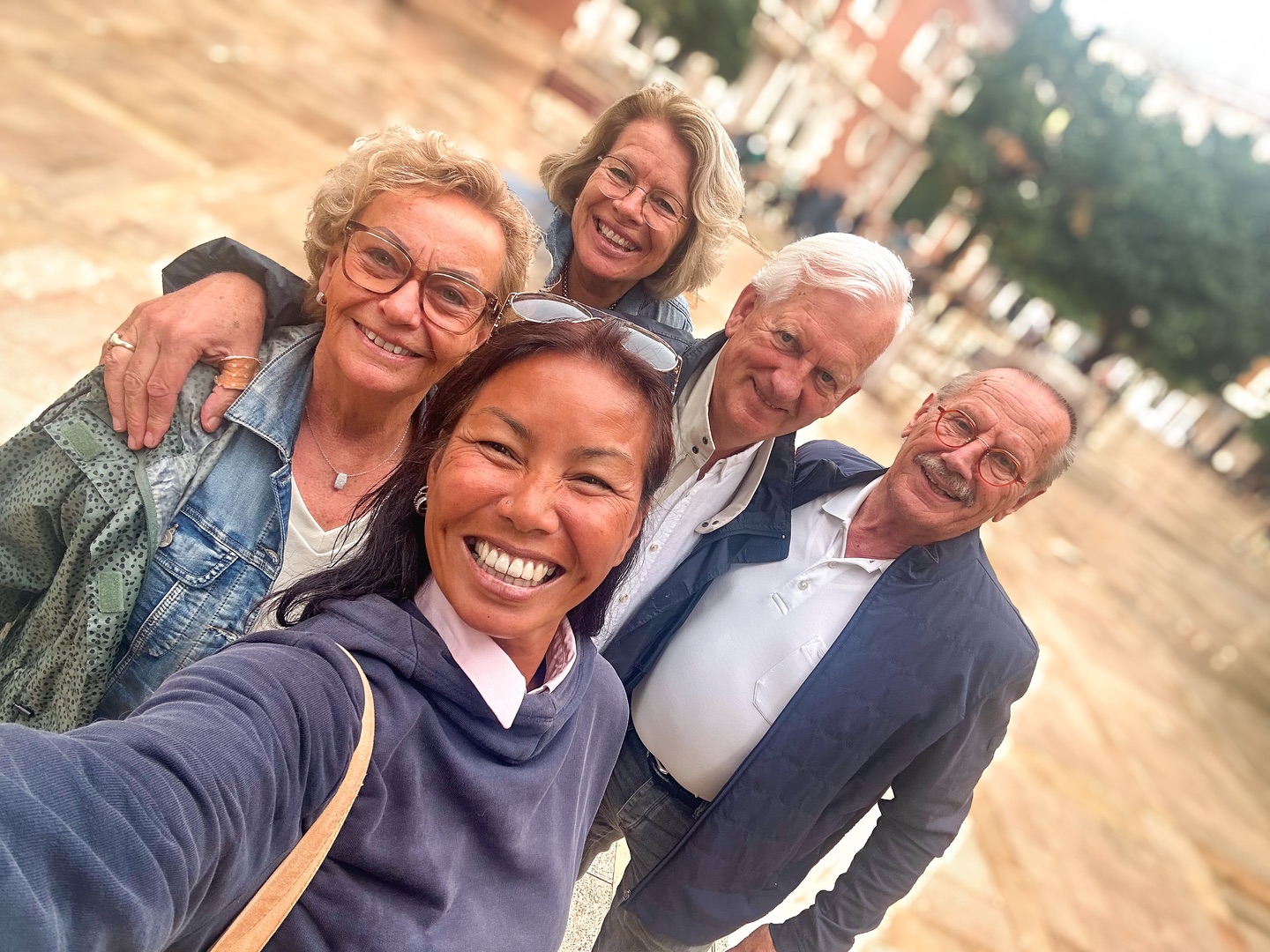 Monday Review Day! ☀️
Here’s just a small peek at some of the amazing reviews we’ve received lately; we’ve officially passed the 400 Google reviews!
Thanks to all of you, we get to keep running this little dream of a business here in sunny Valencia.
💬 Ronny:
After a bit of online searching, we ended up booking a bike tour with Get Involved Valencia. Quick replies from June via WhatsApp, tons of helpful info, and the tour itself was just perfect. June is full of energy, stories, and humor — and super easy-going. Even after the tour she checked in to see how our stay was going. Truly a must-do!
💬 Sandra:
Such an amazing bike tour! June showed us all the highlights, took her time, and gave great local tips…no rush at all. Plus, she sent us a list of restaurant recommendations beforehand... we tried four of them and loved every one!
💬 Teddy:
I joined a bike tour with my 9-year-old daughter and it was fantastic! June adapted the route to the group and showed us all the must-see spots, made the rest of our stay so much easier to plan. Highly recommended!
To all of you: Ronny, Sandra, Teddy, and the many others: thank you for making September and October busy, chaotic, and absolutely wonderful.
We couldn’t do this without you.
Knuffels voor jullie allemaal! ❤️
☀️ Want to experience Spain’s most vibrant city for yourself? Pack your bags, hop on that plane, and let’s make some amazing memories together!
Tours in DE/EN/ES/IT/FR/NL
.
.
#gezelligfietseninvalencia #valencia #gezelligvalencia #fietstour #biketour #hiking #hikinginspain #fietseninvalencia #weekendjeweg #cargobike #getinvolvedvalencia #bezienswaardighedenvalencia #bikerental #nederlandsegidsinvalencia #bezienswaardighedenvalencia #citytripvalencia #stedentrip #fietstocht #thingstodoinvalencia #visitvalencia #highlightsvalencia #winetasting #tapastour #paellacookingclass