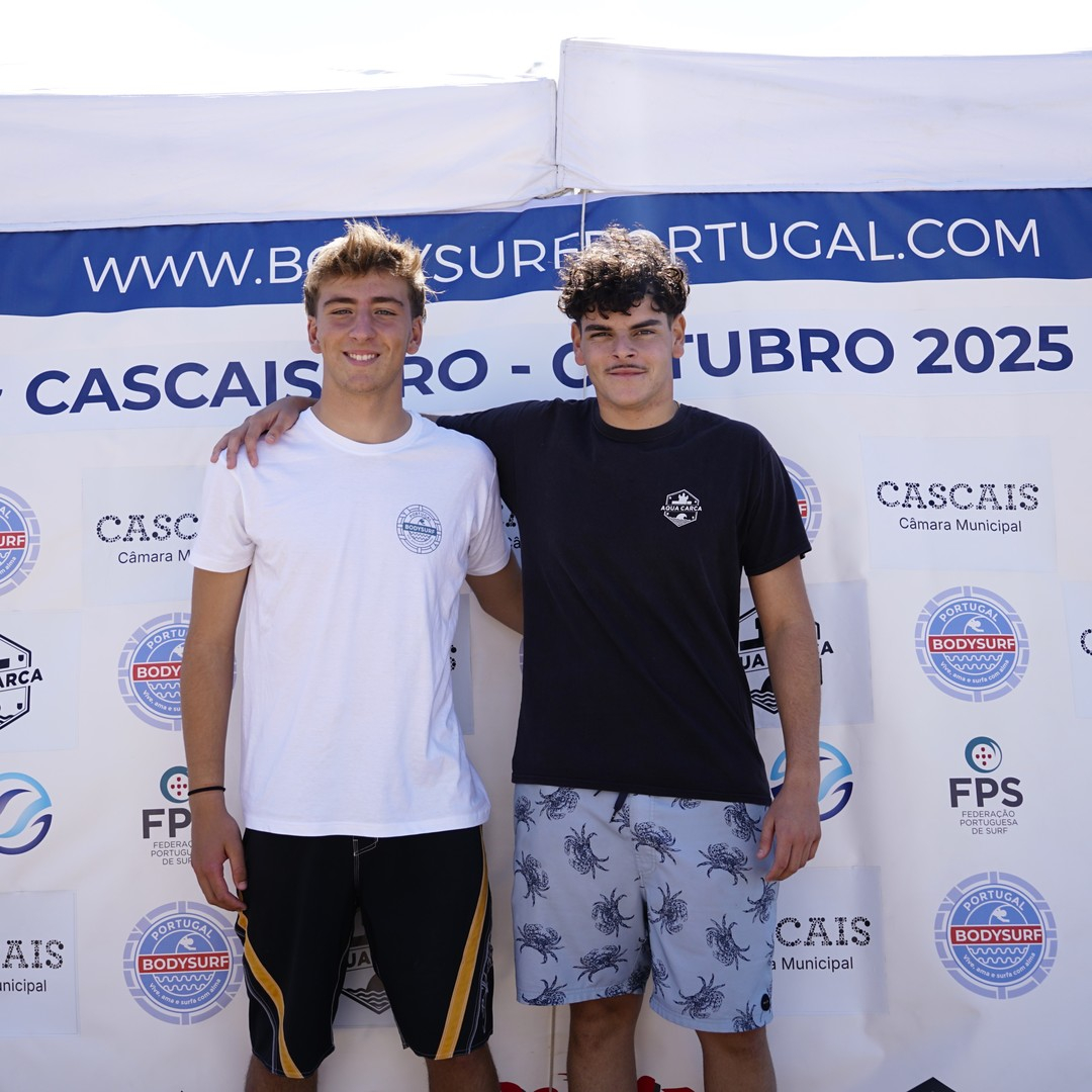Os Campeões Nacionais de Bodysurf (Júnior e Open), David Nascimento e Guilherme Santos.
⠀⠀⠀⠀⠀⠀⠀⠀⠀⠀
#bodysurfportugal #campeonatonacional #bodysurf #portugal #figueiradafoz