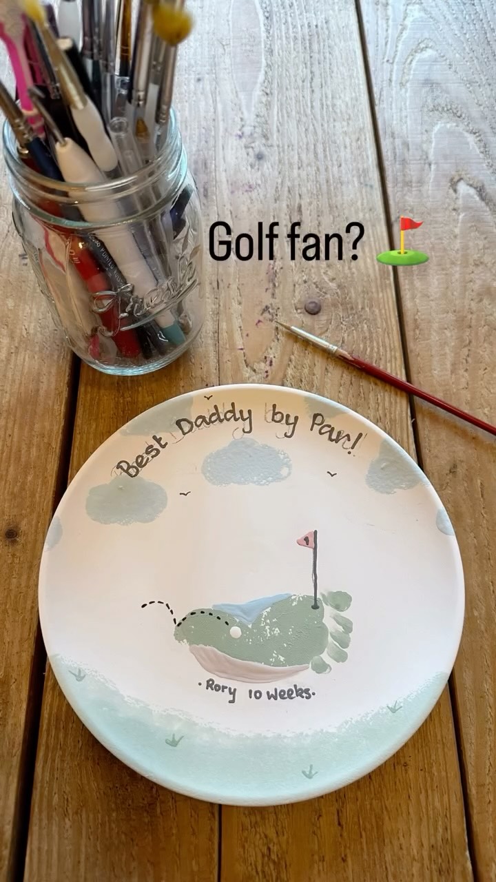 Got a little sports fan? 🏉⚽️⛳️ Turn their hand, foot (or bum!) prints into the ultimate keepsake — from footballs to golf balls and everything in between! Perfect for sporty parents and tiny teammates alike.
#firedcrafts #firedcrafts #solihull #solihullmums #solihullbusiness #babyprints #solihullupdates #pyop #paintyourownpottery #birminghamuk #sportsfan #golf #football