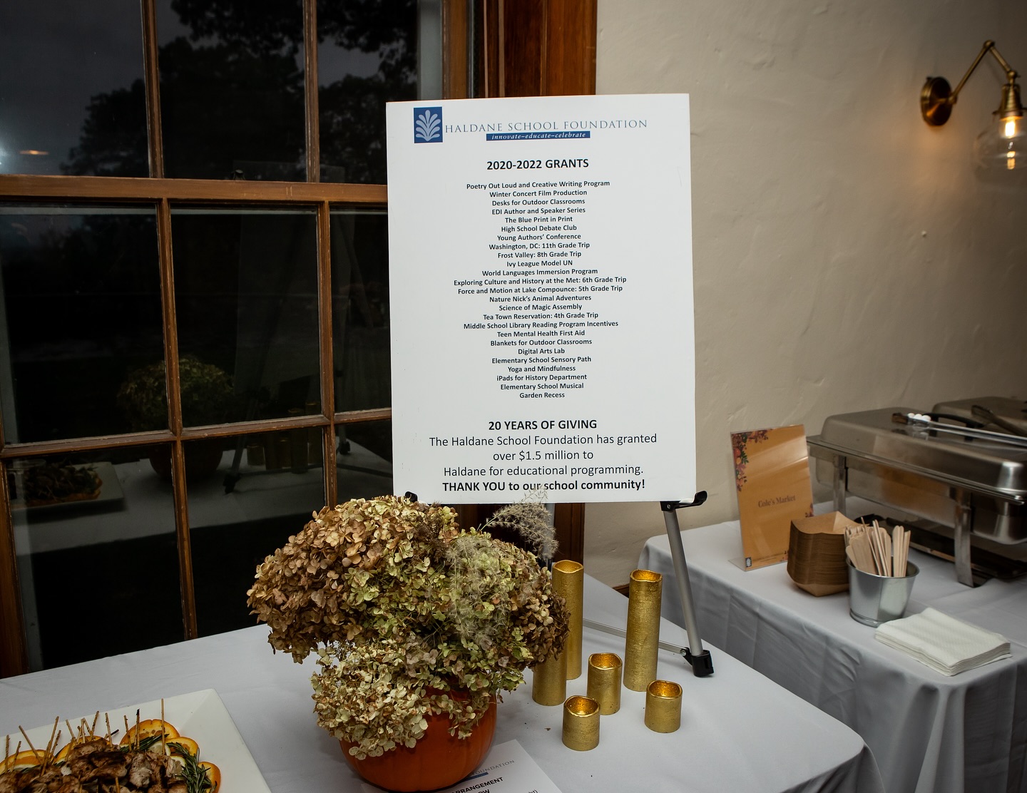 🎉 Exciting news, Haldane friends! 🎉
The Fall Ball Auction is going ONLINE this year! 💻✨
Bidding opens Friday, November 7th at 12PM — head to
👉 hsf.schoolauction.net/glynwood
to browse and bid on amazing items in support of our schools! 🏫💙
PLUS — something new (and very mysterious 👀)...
Introducing The Golden Envelope 🪩💛
A mystery auction item you can only bid on in person at the Fall Ball!
Trust us, you do not want to miss this one!
🎟️ Get your tickets, grab your friends, and join us for an unforgettable night at Glynwood on Saturday, November 8th from 7–10PM!
📸 @lesliekenney
#HaldaneSchoolFoundation #FallBall2025 #GoldenEnvelope #CommunityStrong #SupportHaldane #BidForACause #GlynwoodGathering #HaldanePride