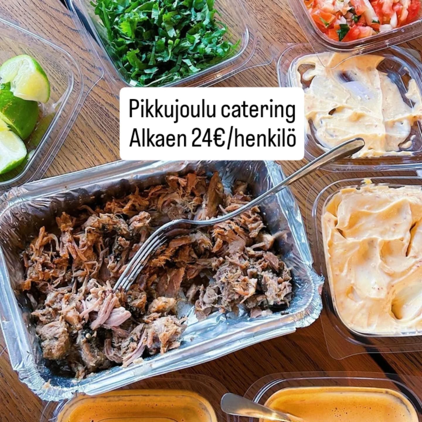 🌮 Taco Niton Catering – Aitoa makua juhliin! 🎉
Alkaen 24€ / henkilö
Järjestätkö synttärit, firman illanvieton tai kesäjuhlat? Me tuomme juhliin aidot meksikolaiset maut ja rennon buffet-kattauksen, josta jokainen voi kasata oman täydellisen taconsa 😋
Mitä pakettiin sisältyy:
✅ Pehmeät maissitortillat+vehnätortillat
✅ Halutut täytteet
✅ Meksikolainen riisi
✅ Mustapavut
✅ Tuore pico de gallo -salsa
✅ Taco Niton talon salsat
✅ Guacamole 🥑
✅ Lime, sipuli & korianteri -tuorelisukkeet
✅ Tortillachipsit naposteluun
Halutessa myös kuljetus & lämmittimet paikan päälle 🚚🔥
✨ Helppo, herkullinen ja kaikki huomioiva vaihtoehto pieniin ja isoihin juhliin.
📩 Laita viestiä tai kysy tarjous:
@taconito / info@taconito.fi