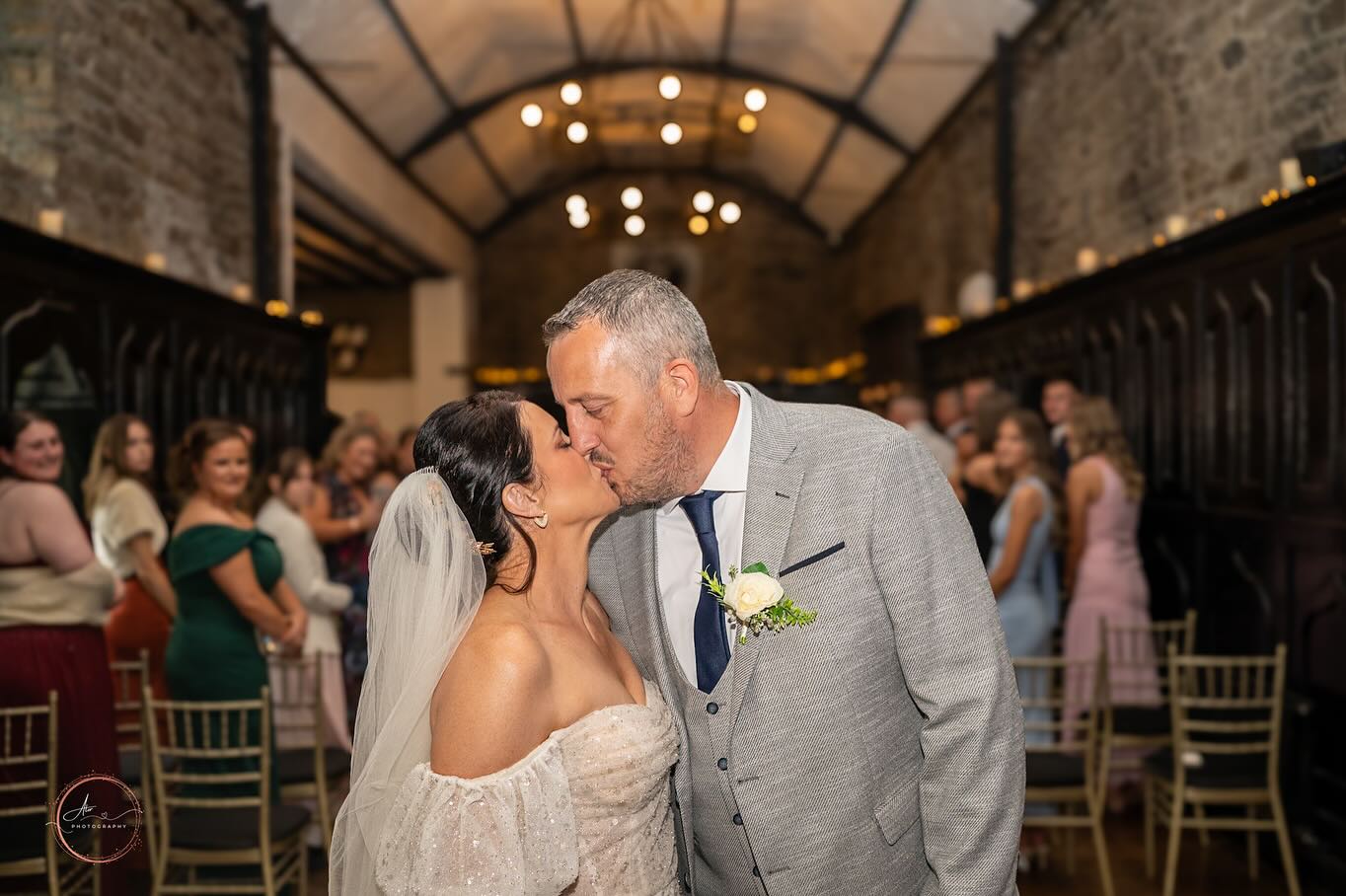 Congratulations to both Emma & John who tied the knot at the stunning Kinnitty Castle Hotel , Co. Offaly 💍 #JustMarried #OffalyWedding #KinnittyCastleWedding