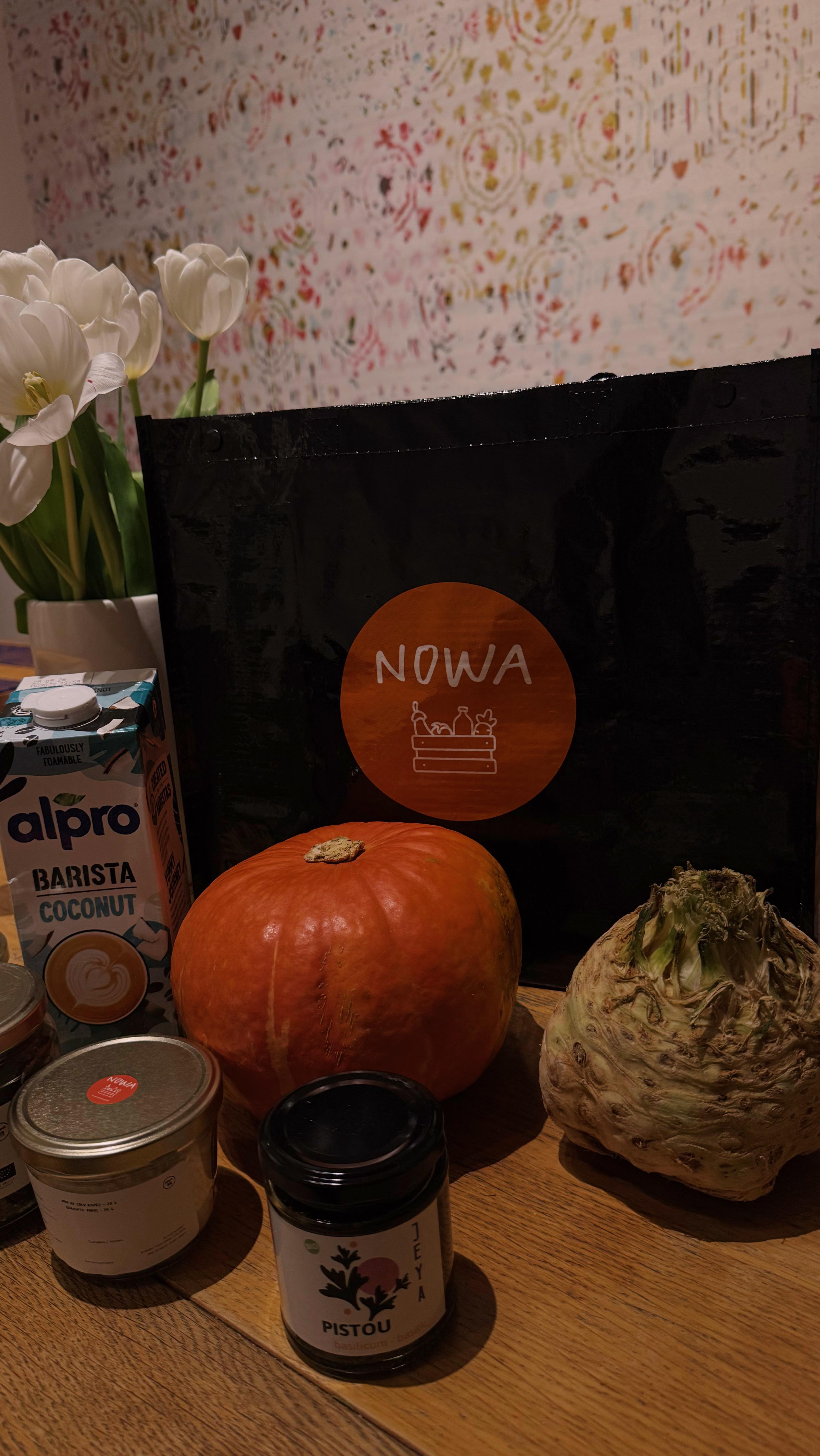 🌿 Et si prendre soin de notre planète, c’était aussi prendre soin de notre corps ?
Je vous présente Nowa Market (@nowa.market), une épicerie en ligne zéro déchet 🌎 qui rend les courses durables simples et accessibles.
Produits bio, contenants réutilisables, livraison à domicile… une belle façon de consommer autrement ♻️
En tant que kinésithérapeute spécialisée en pelvi-périnéologie, je le rappelle souvent :
🩷 Une alimentation saine et équilibrée soutient une bonne digestion, un transit régulier et donc un plancher pelvien en pleine forme !
Et pour vous lancer, j’ai un petit cadeau 🎁
👉 Utilisez le code ELE10 lors de votre commande sur @nowa.market pour bénéficier d’une réduction de 10% !
Faites vos courses en ligne, dites non au plastique et oui à votre santé 🌱
#santéfeminine #pelviperineologie #zerodechet #nowamarket #ecoresponsable #santédigestive #bienetre #consommerautrement #codepromo