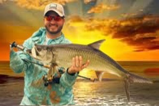 a recent rare catch. We just happened to catch this baby #tarpon right as the sun was rising! 🌅 Call me to book today 📲 305-778-5342 #a2fishingcharters #irtreels #cajuncustomrods #donnmarpliers #reelfishyapparel #tfoflyrods #palmythgloves #fourhorsementackle #captainspreferredproducts