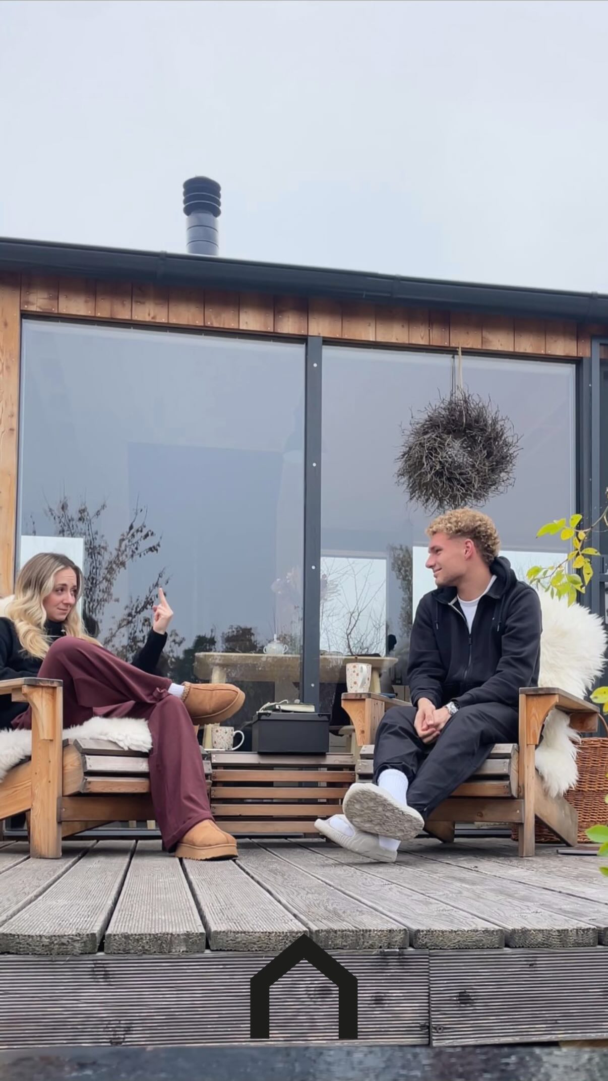 Rosimi, místo kde přejde i to, co vás rozděluje ❤️
#rosimi #tinyhouse #dřevostavby #laskajelaska