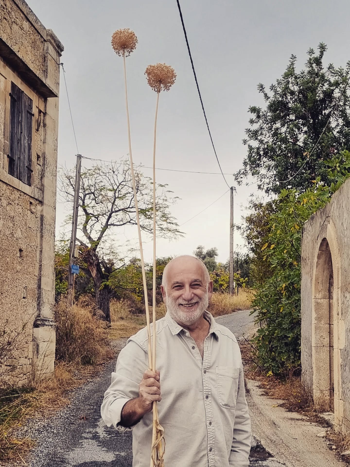 Uri brought me flowers.