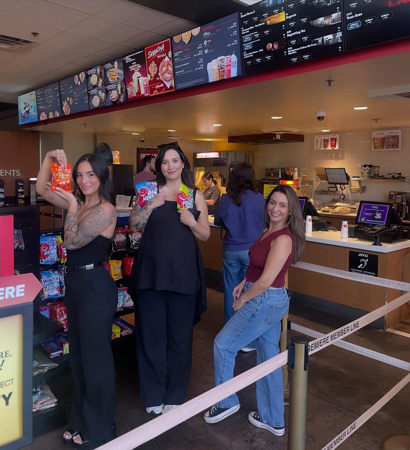 Name a better break time snack pit stop….we’ll wait. 🍿🎥@amctheatres