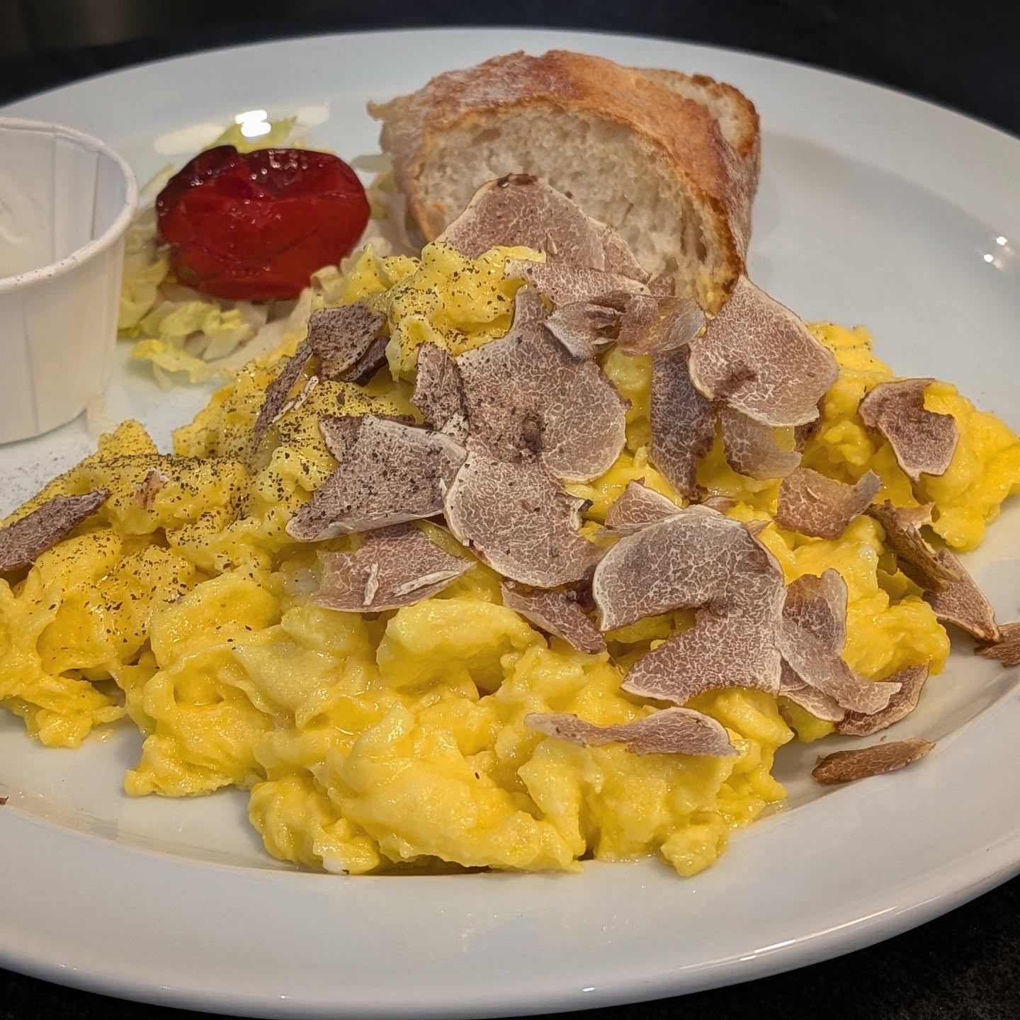It’s truffle season in Tuscany! Our iconic scrambled eggs become truly divine with a generous touch of local Tartufo Bianco simple, fragrant and unforgettable.
📍 Find us in the heart of Montepulciano
⏰ Open for breakfast & lunch (closed Thursdays and Fridays in November)
✨ #lalmacafe
☺️ #goodfoodisgoodmood
🍳 #breakfast
🥪 #brunch
🥘 #lunch
🥗 #lightfood
🌿 #teas
☕ #coffee
🏰 #montepulciano
🤗 #pursuitofcoziness
🍁 #autumn
🌻 #TuscanFlavors
😋 #BreakfastLover
😍 #mokalovers