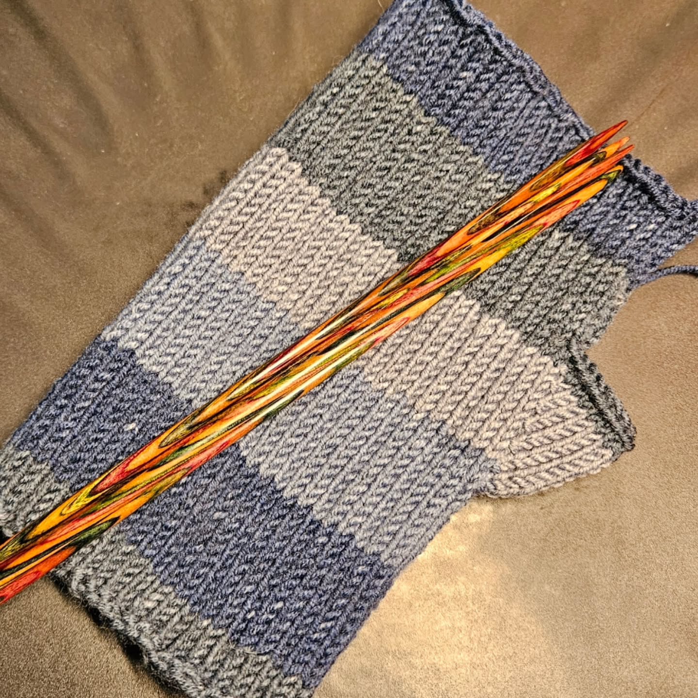 Knocking out another pair of fingerless gloves for this weekend at @csoddmall . This is extra fine merino wool, and soooo soft.
Come out to see us at the Evergreen Fairgrounds in Monroe on Saturday and Sunday! Free parking and entry. There will be food trucks, a costume contest, photos with Krampus and Santa, and other fun activities. Bring some nonperishable foods for the food bank collection boxes, too!
.
#togetherwethrive #oddmall2025 #slowfashion #supportsmallbusiness #supportfoodbanks #smallbusiness #horsenroundfiberstudio #fiberarts #handmade #handmadegifts #knittedgloves #knitgloves #monroewa