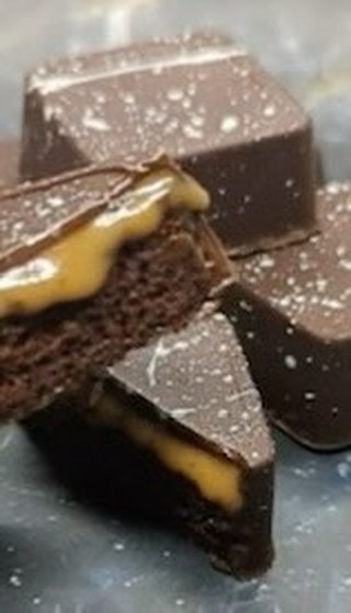 Every layer brushed with love and care-handmade, just for you!!
#paodemel #brazilian #toronto #sweetgifts #brasiliantreats