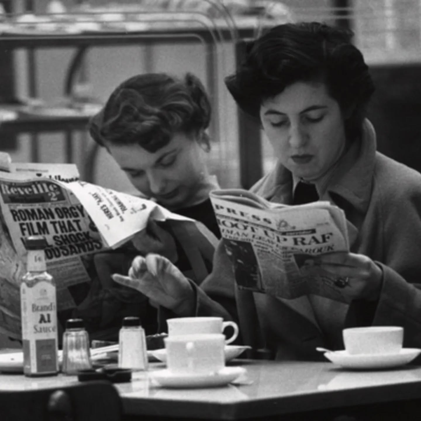 Tennis fans eagerly read the sports pages for the latest on the Club Tournament.
@johnsteedartist #instagramimagetennis @new.balls.please #benhardy #picturepost