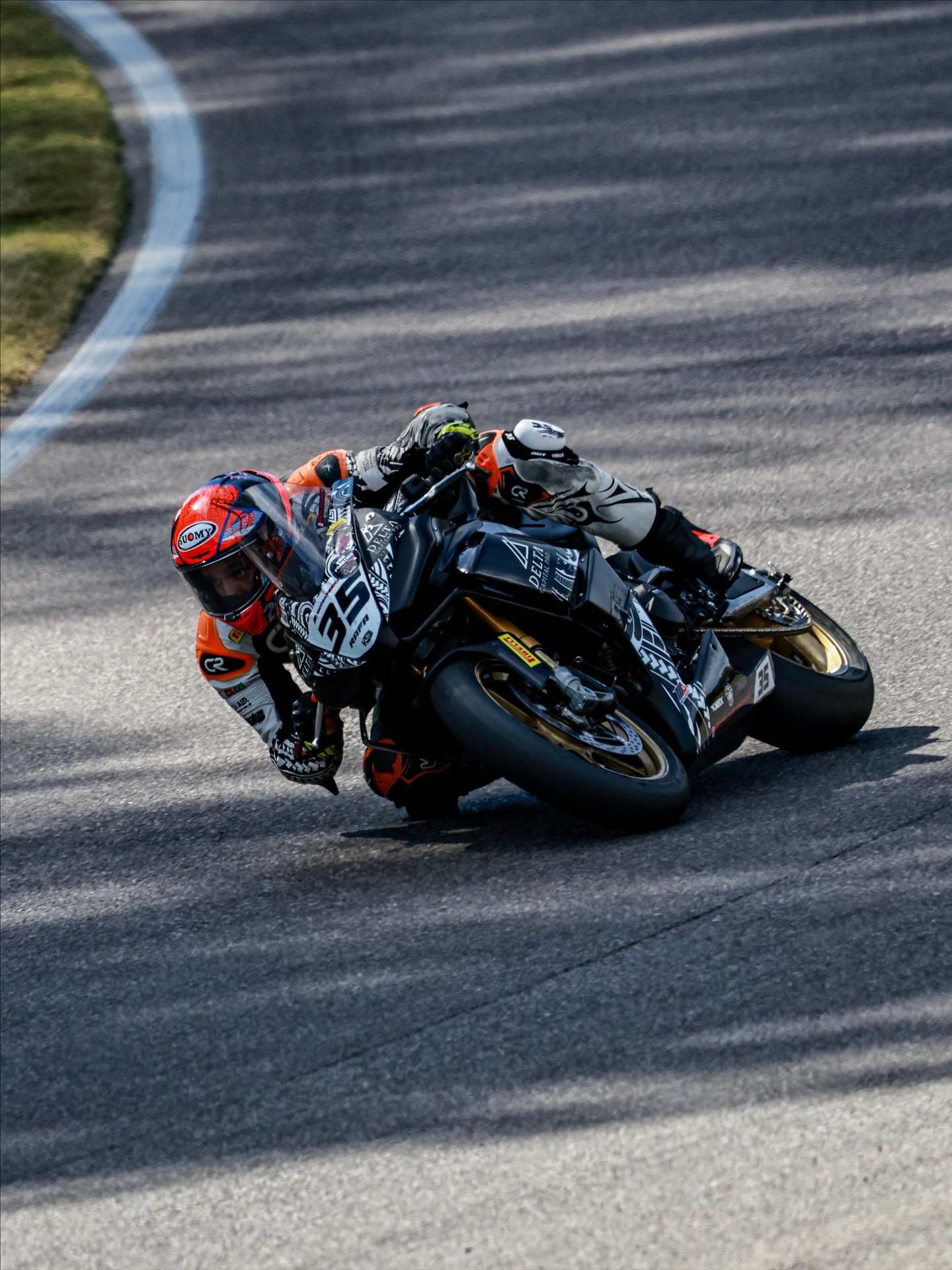 ✖️ @rafa_waterman ⚡️ #lookgoodridefast
Want to add some 💥 to your bike? Let’s get yours done next 🤝🏼 full custom bike kits are $500⚡️DM us for more info!
📸 @rafa_waterman
#Custom #customhelmet #mxgear #canopy #pitapparel #custommade #custombike #customapparel #customcanopy #nextlevel #nextgen #creative #art #speed #style #vinylwrap #bikewrap #bikegraphics #customlivery #livery #motogp #instamoto #bikersofinstagram #motolife #bikers #motorsport #motorbike #motorcycle