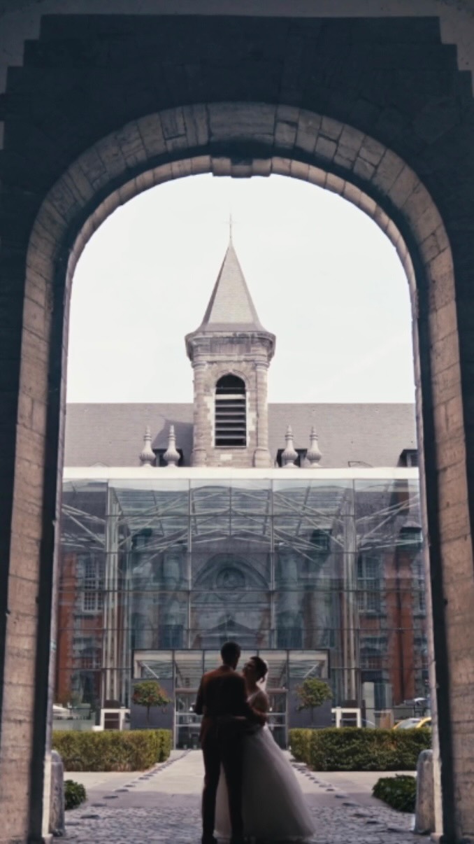 SĂ©ance couple đč
Avec Manon & Mathieu au Royal Hainaut, câĂ©tait tout sauf trop sĂ©rieux đ
On a bien rigolĂ©, ils se sont prĂȘtĂ©s au jeu Ă fond, et ça se voit dans chaque image.
De la complicitĂ©, des sourires, et surtout beaucoup dâamour â tout ce quâil faut pour un rendu qui leur ressemble vraiment âš
#royalhainaut #valenciennes #wedding #mariage #couple