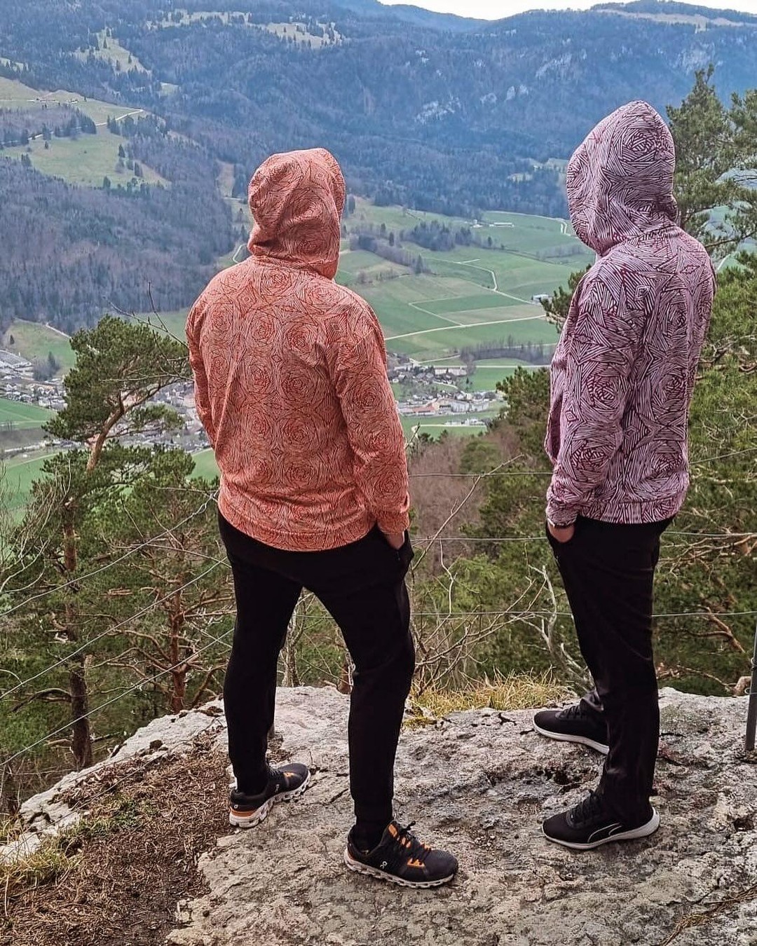 From printmaker’s studio to your workout.
Ever wondered how traditional woodblock art becomes a bold, functional hoodie? Each JimJim&Co piece begins with a hand-carved design by American printmaker Jim Sherraden, then travels through Swiss textile innovation before reaching your gym bag.
Every stitch and pattern tells the story of heritage, artistry, and performance. See the process up close—discover what makes our activewear truly one-of-a-kind.
Curious to see more of the journey? Visit our website and step inside the studio today.