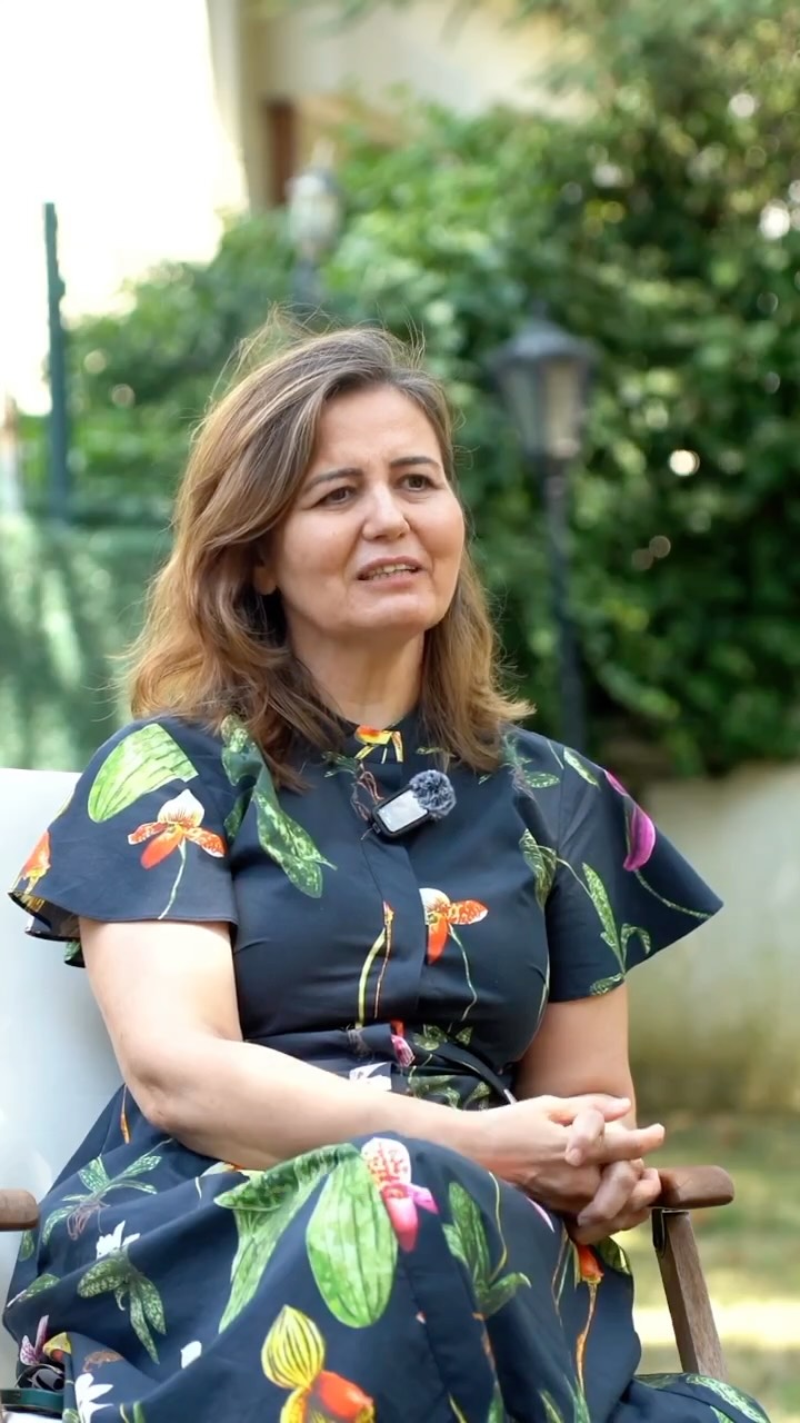 Danışanımız Serdar Murat Aksoy’un annesi Esma Hanım, Universal Counselor ile çalışmanın farkını ve sürecin kendilerine kattıklarını anlatıyor.
💻 www.universalcounselor.com
☎️ +90 (551) 388 95 45
📧 contact@universalcounselor.com
📍İSTANBUL - Levent Mahallesi, Sümbül Sokak, No: 53
Beşiktaş, İstanbul
📍ANKARA - Mutlukent Mah. Eymur Sokak, Kedi Seven Cd.
No :3, 06800 Çankaya/Ankara
#UniversalCounselor #BaşarıHikayeleri #ÜniversiteTercihi #YurtdışıEğitim #EğitimDanışmanlığı #YurtdışıDanışmanlık #DoğruÜniversite #ÜniversiteKabul #SAT #Application #ApplyNow