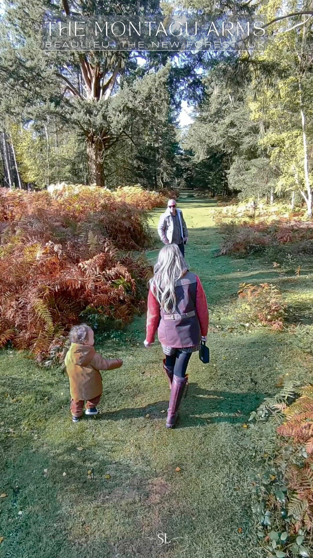 There’s something about the New Forest that just slows you down. 🌲
The air feels fresher, the light a little softer, and life moves at the pace it’s meant to. 🍂
We stayed at The Montagu Arms in the heart of Beaulieu — one of those storybook villages that feels untouched by time. With ivy-covered walls, peaceful gardens, and slow mornings that begin with blue skies and coffee by the window, it’s the kind of place that instantly makes you exhale.
Our Courtyard Retreat was beautifully designed and perfect for families, with plenty of space to unwind after a day exploring. It’s also wonderfully dog-friendly, so four-legged family members can join the adventure too — whether that’s wandering through the gardens or snoozing by the fire after a long forest walk. 🐾
The gardens were just as magical: blooming borders, trickling fountains, and hidden corners that invite you to pause a little longer.
Days were spent on woodland trails, spotting wild ponies and donkeys, and soaking in the autumn colours that make this part of the world feel so special. Evenings were for bubble baths, relaxed dinners, and those simple, lovely moments as a family that you wish you could bottle.
A stay that feels peaceful, timeless, and full of that quiet countryside magic. ✨
*invited