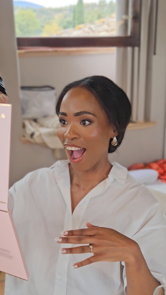 Unforgettable moments like these are pure magic 🥰 @deedeej90
Grateful to have been a part of your enchanting wedding celebration in Italy 🥂🍾
#destinationweddings #Italy #weddingday #locationwedding #italywedding #bridalhairandmake #bride #weddingmakeupartist #sianmccauleycosmetics #makeupartist #hairandmakeup #weddinginspo #makeupreaction #firstlook #makeupreveal