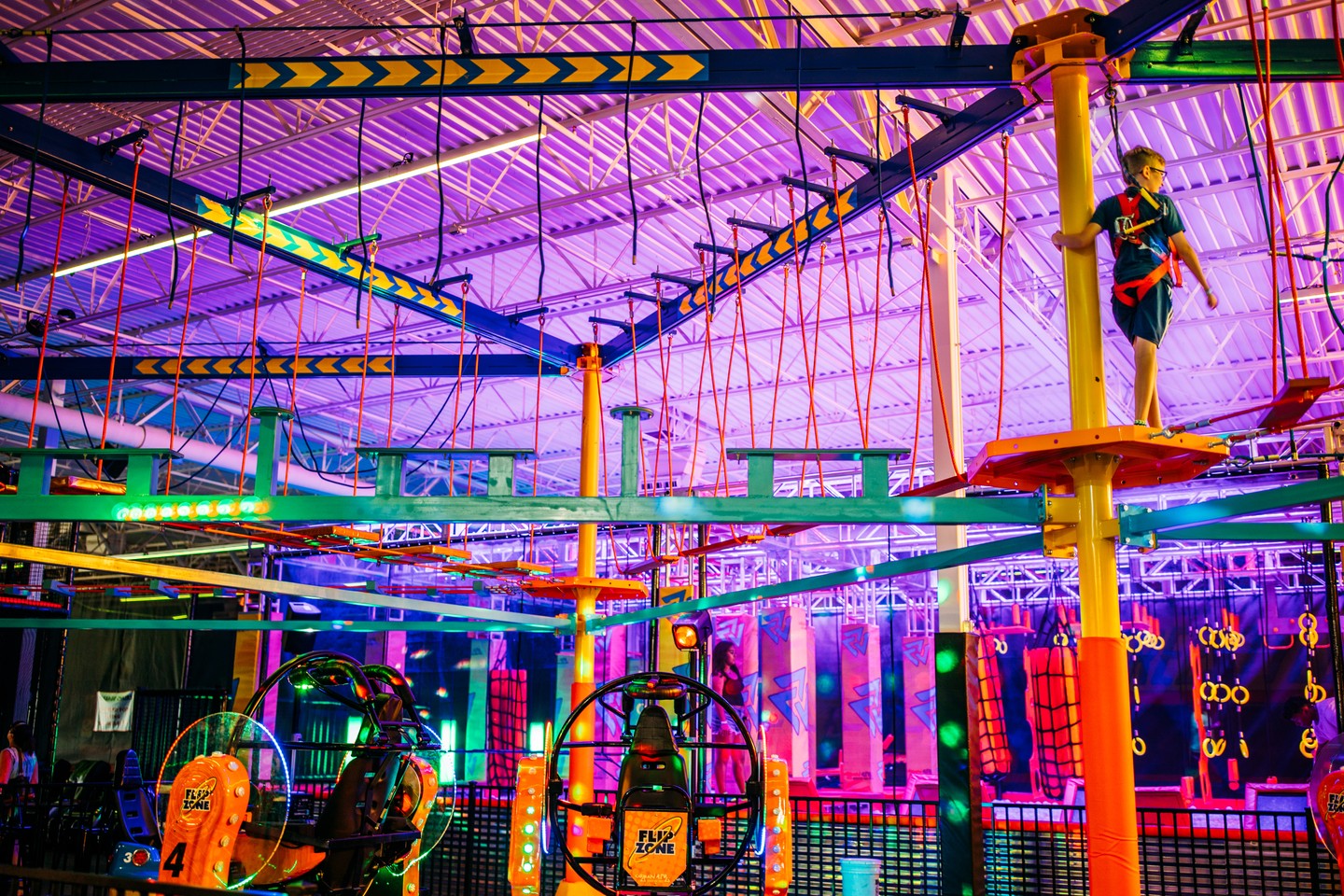 Looking for kid-friendly indoor activities? We've got you covered! From indoor recreation spaces to creative endeavors, we've rounded up several ways you can keep your children active and happy all throughout the upcoming chilly months and rainy days.
Learn more: click the link in our bio 🔗