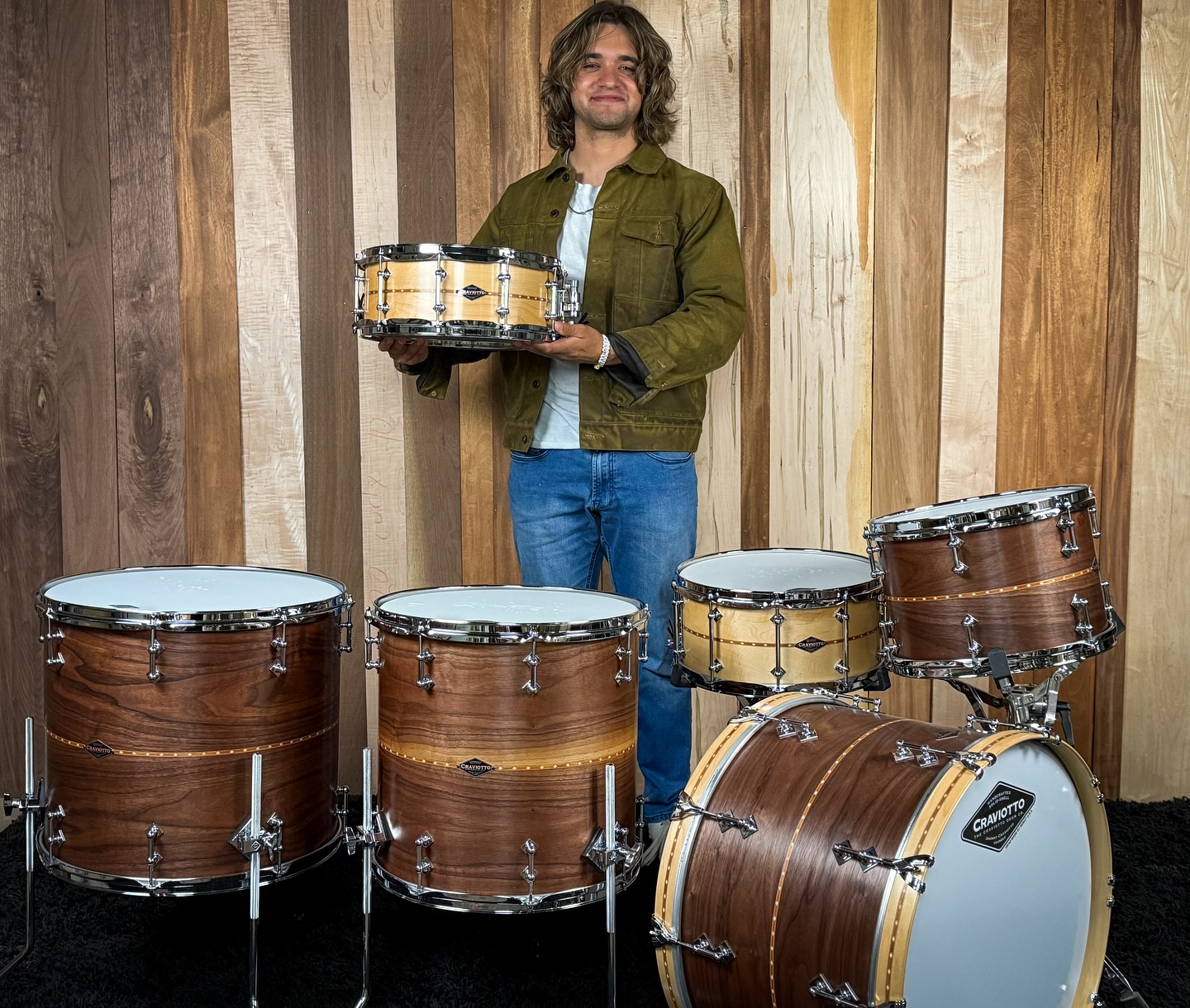 Please welcome to the Craviotto family @carson_degner. Here he is with his new kit. It’s a Walnut with Cherry inlay, snare drums are maple with walnut inlay, toms and kick are hybrid edges, snare drums are 45 degree bearing edges, finished in satin oil. Sizes are: 9x13, 16x16, 16x18, 14x22, 6,5x14, and a 5.5x14. Be sure to check his band @theretrogradeofficial.