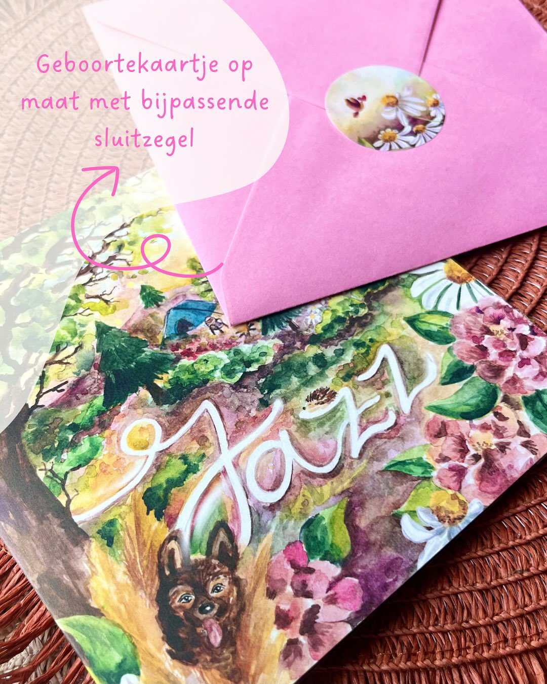 💖Hoera lieve kleine Jazz is geboren💖
Een geboortekaartje op maat voor Jazz! Met de herfstige sfeer, vol bloemen en speciale kenmerkende elementen die belangrijk zijn voor haar papa en mama🙌 ook hier een volledig geïllustreerde kaart, waarbij de kleuren, bloemen en sfeer rondom doorloopt. Alle geboortekaartjes worden op stevig papier gedrukt, zodat de kleuren mooi uitkomen, maar het kaartje ook niet snel knikt. Bij dit kaartje hoort ook een sluitzegel, met diverse elementen van het geboortekaartje erin🥳
@demiid96
#romyillustrations #romyillustrationscards #aquarelle #aquarel #watercolor #geboortekaartjemeisje #geboortekaartje #geboortekaaartjes #geboortekaartjeopmaat #geboorteaankondiging