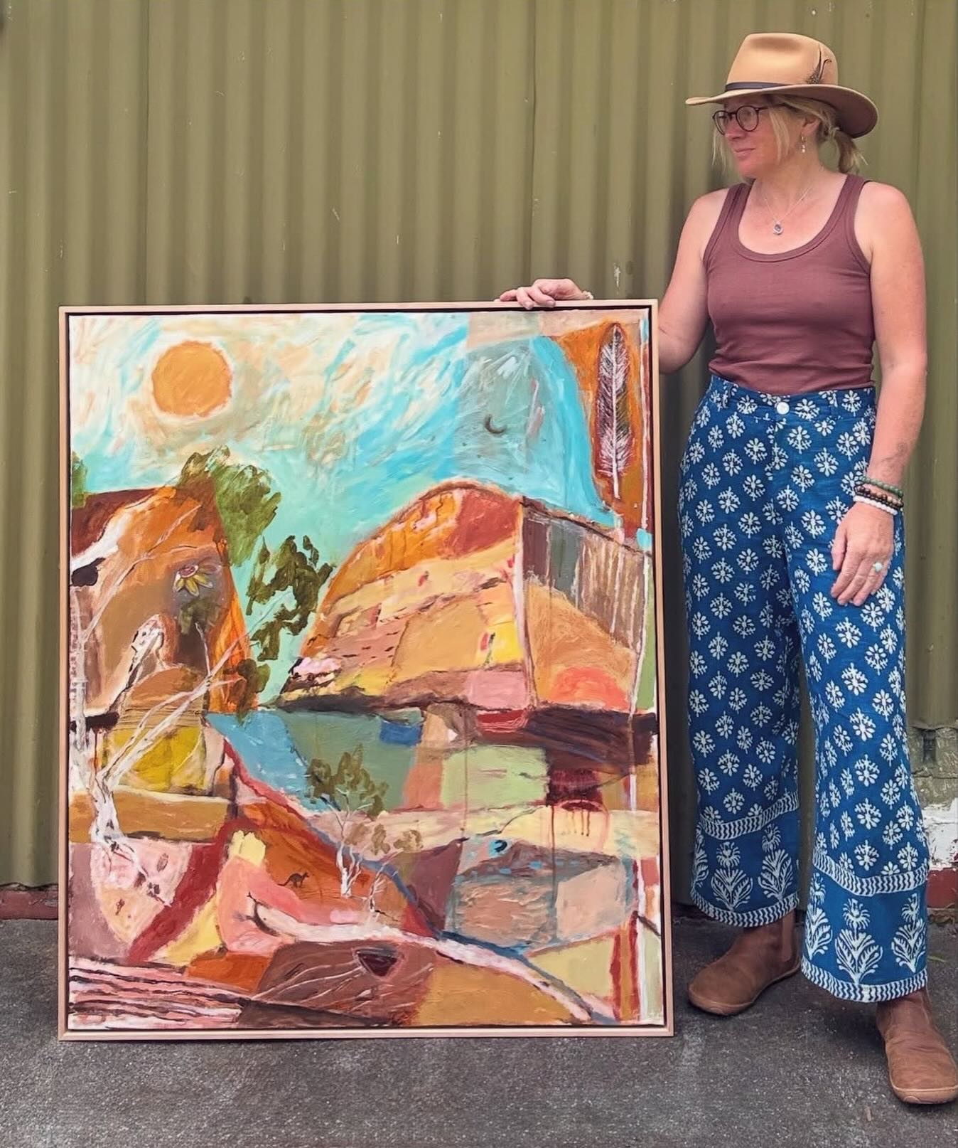 Gorgeous art, gorgeous pants @greta_designs 👌🙌🩵