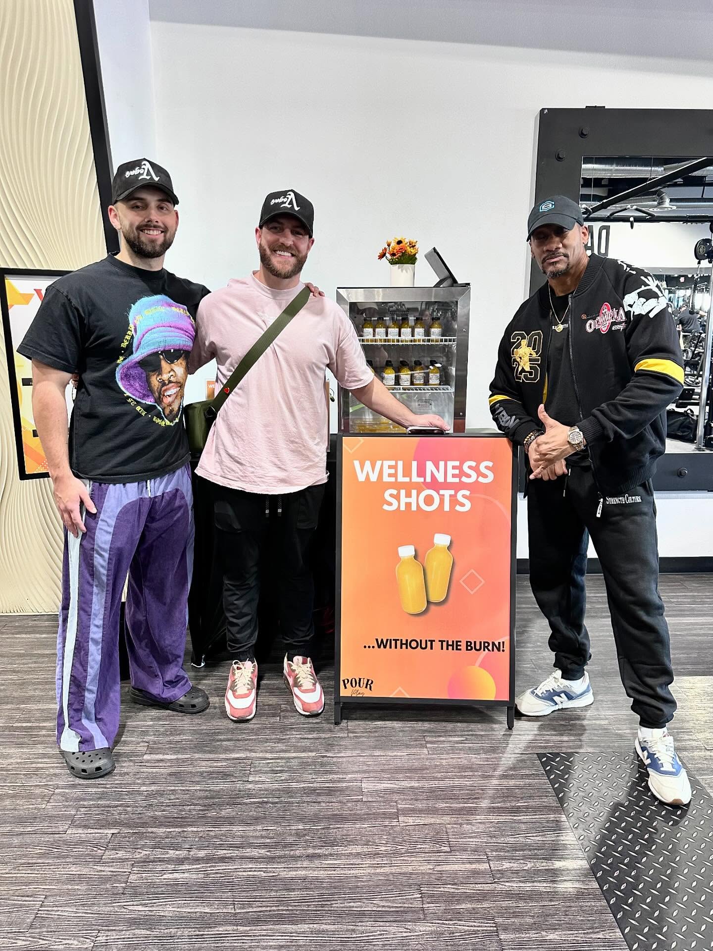 Huge thank you to @strengthculture_gym and @trestanlv for having us out! 🙌 🫚 🍎 🍋🟩 🌶️
Such an incredible gym with unmatched energy, amazing community, and nothing but good vibes all around. Can’t wait for the next one! 💪🔥
#wellnessshots #withouttheburn #gymfuel #postworkout #naturalenergy #healthyboost #drinkbetter #lasvegaslocal #fitfam #strongertogether #wellnessjourney #craftwellness #supportlocal #strengthculture #pourplay