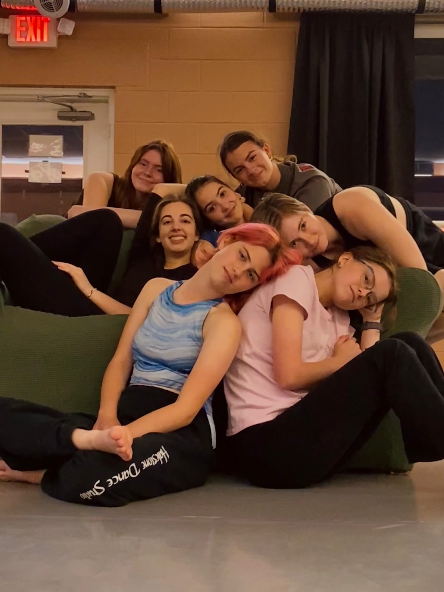 We’re one week away from Halestone’s Fall Showcase, Behind The Curtain! Have you gotten your tickets yet? Tickets are on sale now at www.halestone.com.
Our senior company has been working hard on a new piece for this show that utilizes furniture from our lobby. You won’t want to miss it!
#halestonedancestudio #halestone #acommunityinmotion #anyoneandeveryonecandance #lexingtonvirginia #rockbridgecounty #buenavistava