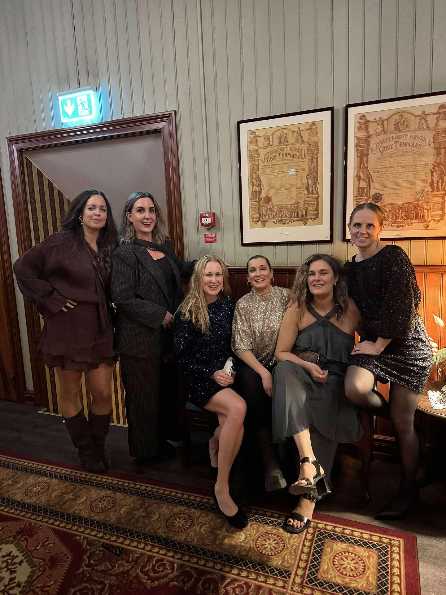 Guldgalan - vilken kväll och alltid årets fest!
Så många skratt, så många danser och så mycket bubbel. Vi var några slitna själar idag😂
Tack @restaurangoense för god mat och bra service