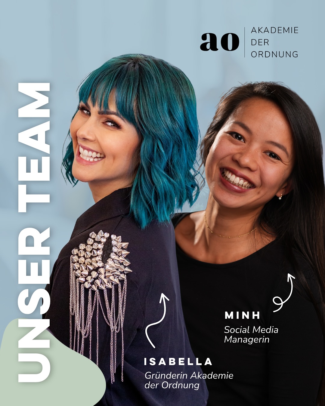 UNSER TEAM STELLT SICH VOR.
Die Akademie der Ordnung wächst und unser Team bekommt wunderbare Unterstützung!
Seit September betreut Minh, unsere neue Social Media Managerin, den Instagram-Kanal und die Community.
Mit ganz viel Herz, Kreativität und Gespür für Ordnung & Struktur bringt Minh frischen Wind in unseren Feed.
Sie sorgt dafür, dass ihr regelmäßig inspirierende Einblicke bekommt, spannende Themen rund ums Ordnungscoaching & Home Organizing entdeckt und euch hier einfach wohlfühlt.
Wir sind so dankbar, sie im Team zu haben und freuen uns auf all die schönen Projekte, die jetzt entstehen! 💛 In den nächsten Slides stellen wir euch Isabella & Minh vor.
👇 Schreib gern ein liebes Hallo & herzlich Willkommen an Minh in die Kommentare – wir feiern den Start gemeinsam! 🎉
#akademiederordnung #ordnungscoach #teamvorstellung #socialmediamanagerin #neuesgesicht #studyretreat #businessaufbau #ordnungimalltag #mehrordnungimleben #selbstverwirklichung #homeorganizer #ordnungsliebe #declutteringtips #aufräumenmitsystem #womenempowerment