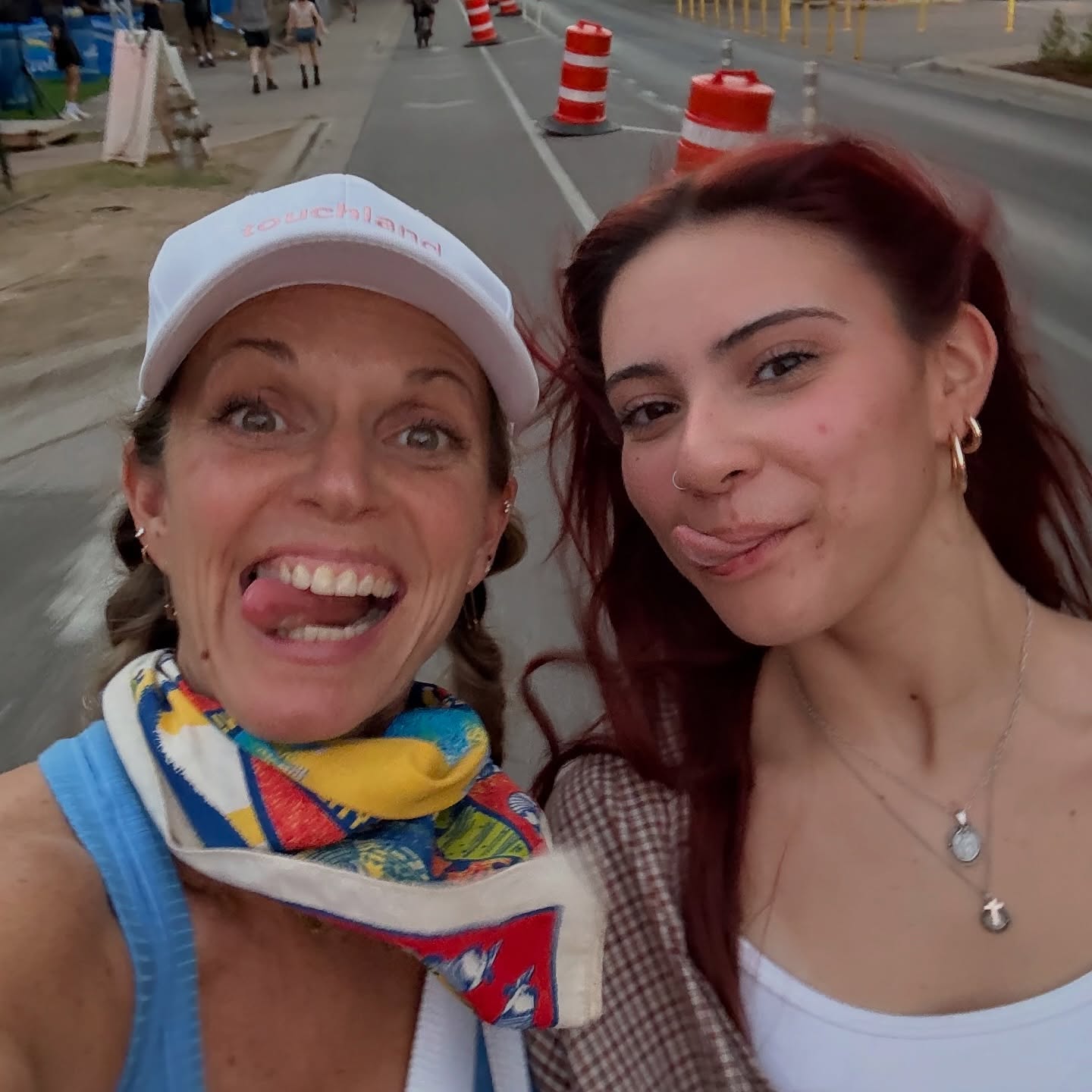 October glimmers.
#glimmers #findthepositiveeverymonth