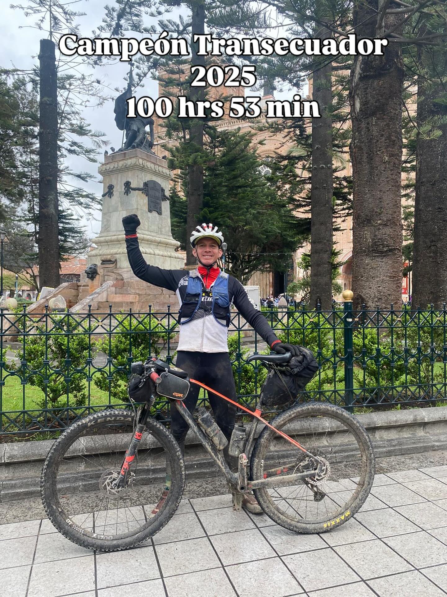 Tenemos al campeón de la Transecuador 2025. Grande @rommelriofrio por tremendo pegue. Las condiciones climáticas hicieron que el desafío sea aún más grande. Felicitaciones campeón !!!!