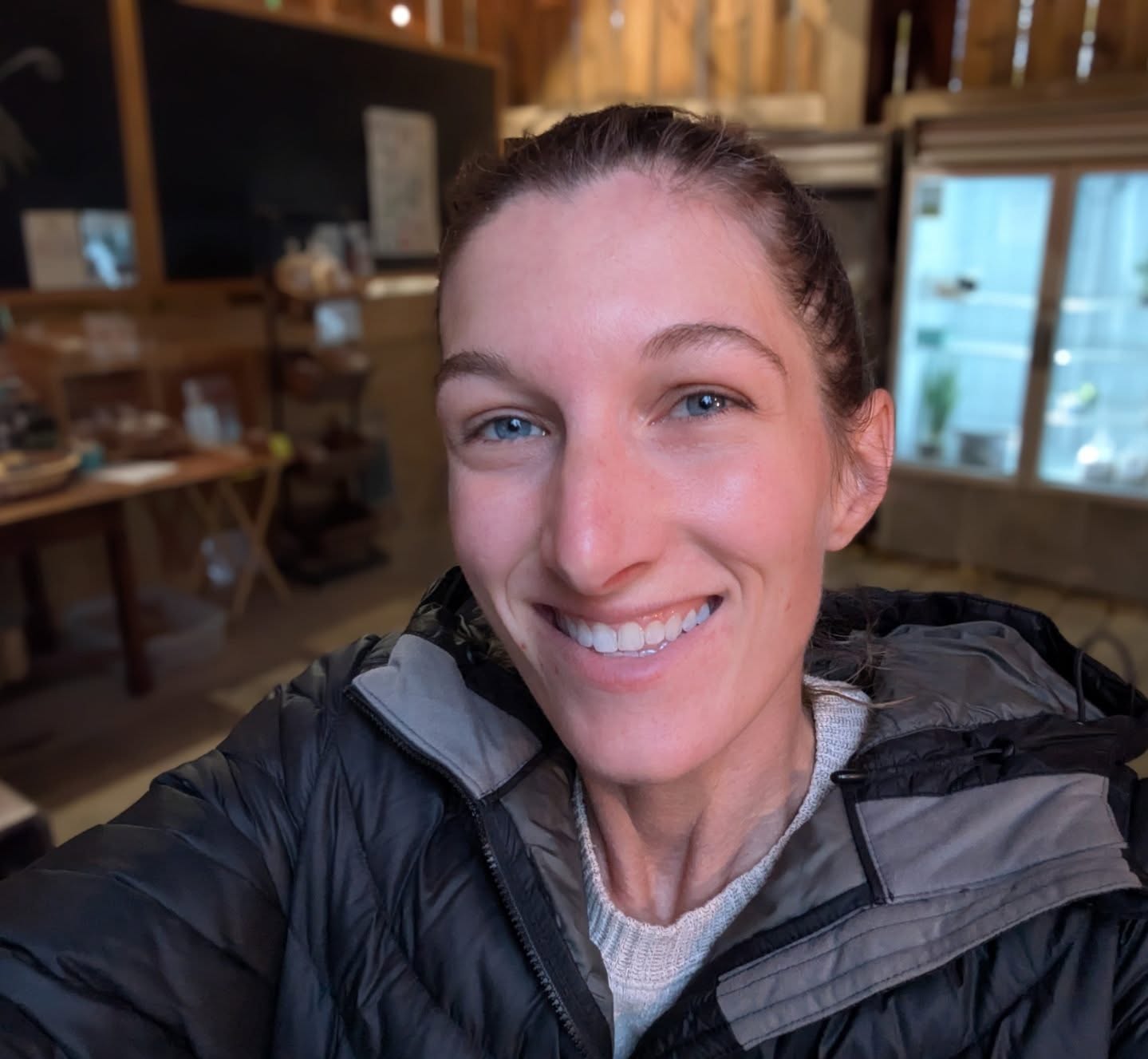 Happy last day of farm shop season to me!! (I celebrated by making time for @yogabargreen for the first time in 6 months haha.) THANK YOU for another great year offering up tasty healthy local things to our community! 🥰