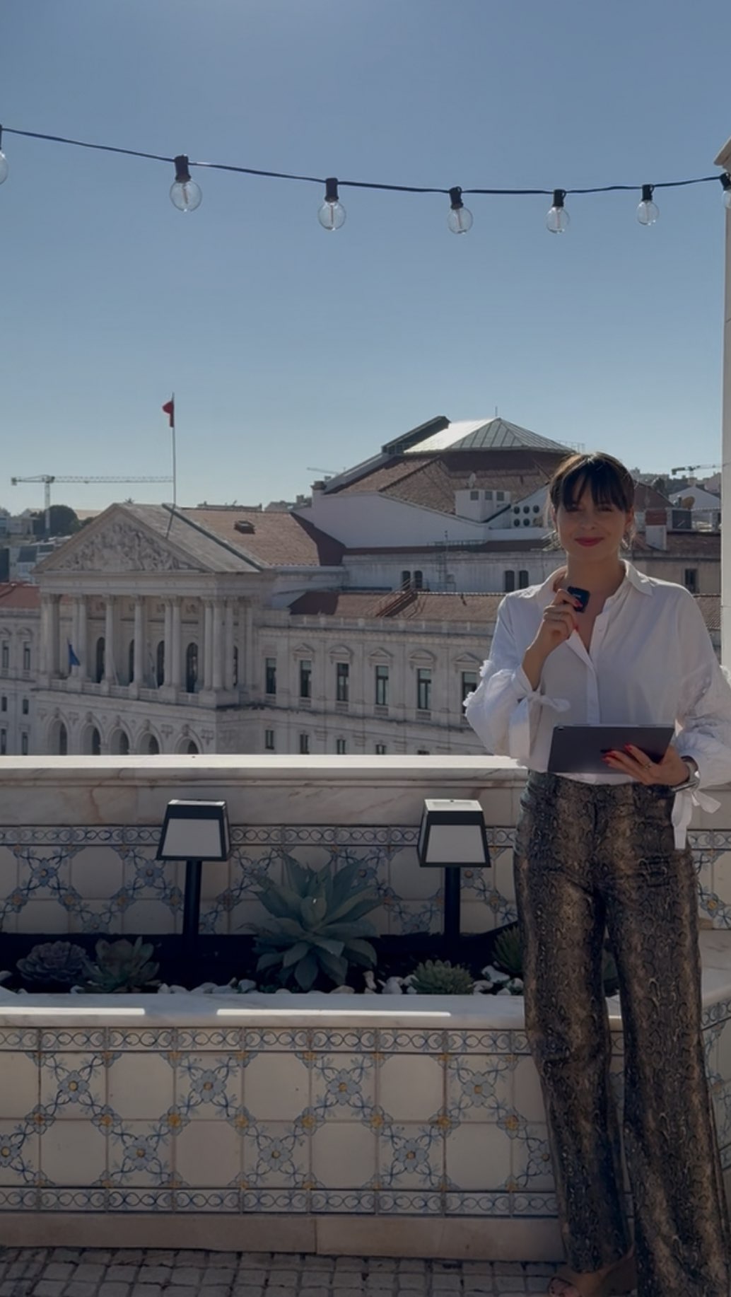 She was doing everything right — but still getting nowhere.
it’s about having someone who knows the market, the timing, and the hidden gems.
✨ She found her place in Lapa.
Now it’s your turn.
#LisbonRealEstate #BuyingInPortugal #LisbonHomes #LapaLisbon #LuxuryRealEstate #HomeBuyingTips #PortugalLiving #RealEstateLisbon #ModernRoyals #OriaAdvisors #AmoreUmaCabana #LisbonApartments #PropertyJourney #RealEstatePortugal