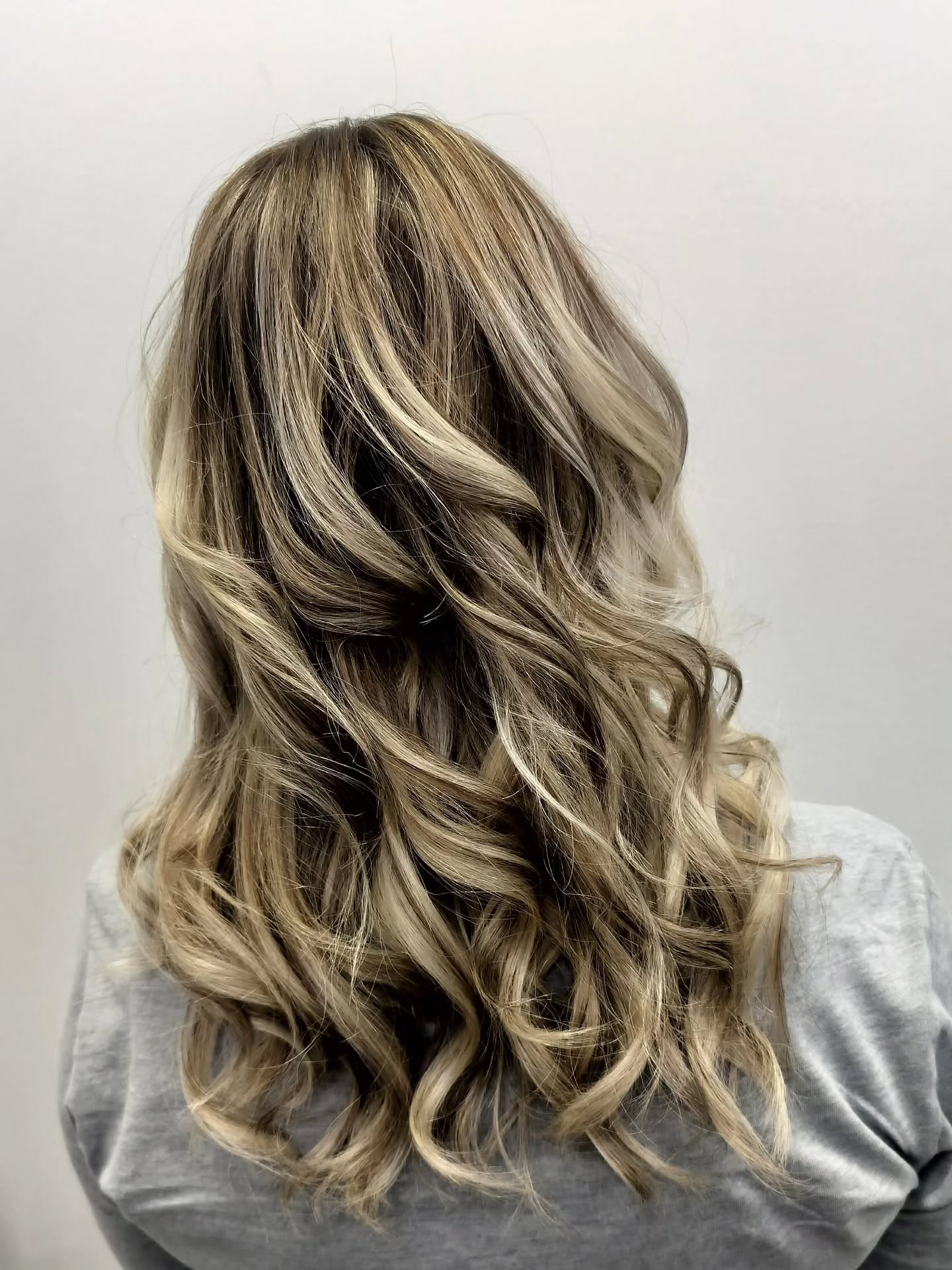 Toiveena raidoitus lähemmäs omaa hiustenväriä. @hiuksetannivee