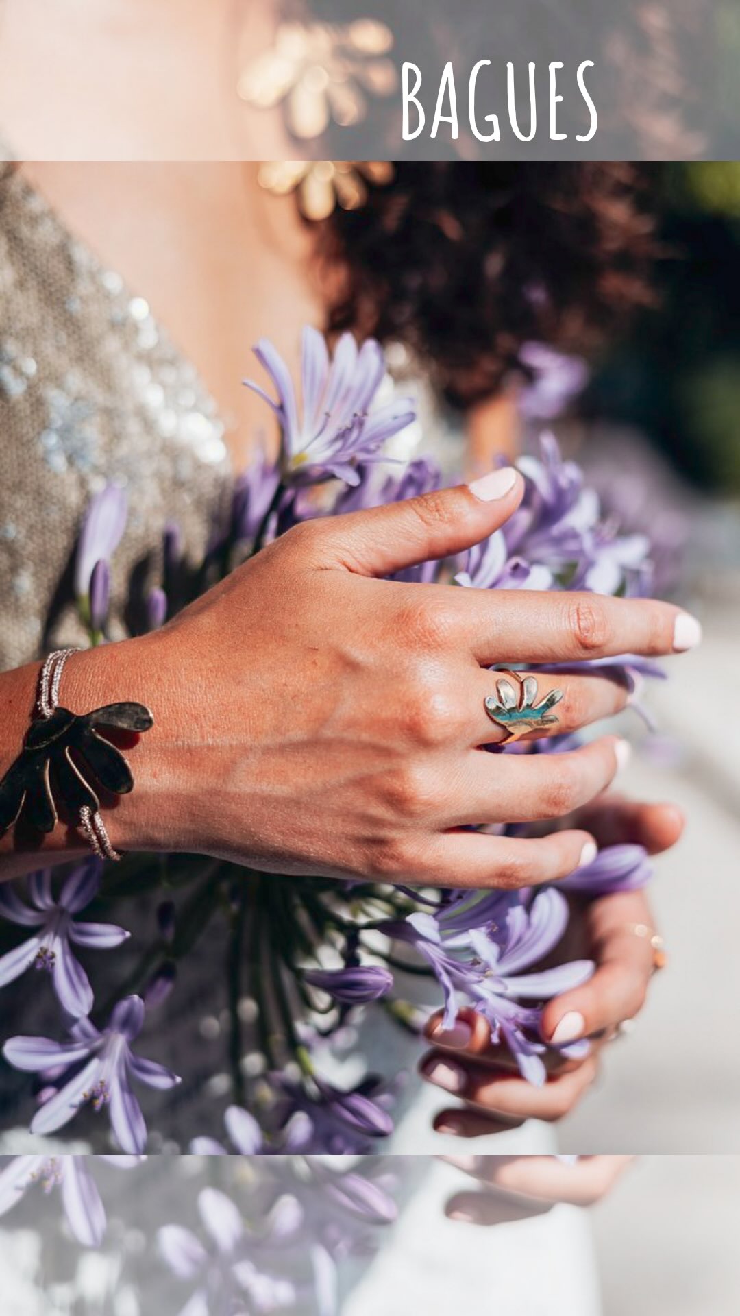 💍 Parce qu’on ne choisit jamais ses bagues par hasard…✨
Elles habillent nos mains en mouvements à chaque instant du quotidien….elles sont sensuelles, vibrantes, et disent beaucoup de choses…seule ou en accumulation selon son humeur et son style….
Chaque bague une attention différente.
Laisse ton intuition te guider…⭐️
Et si ta combinaison du jour révélait un peu de toi? 🌙😘
Alors dis moi: sur quelle combinaison es-tu tombée? Est ce qu’elle te correspond et te parle? Ou pas du tout?
Viens on en parle ensemble en 💬
#creatricebijoux#artisanebijoutiere#bijouxfaitsmain#femmeactive#paumaville64#paillettesdansmavie#mamanepanouie#chargementaledesfemmes#jaimelavie#etresoimeme#cadeaumariage#petitsbonheurs#40ans#confianceensoi#maternité#moderesponsable