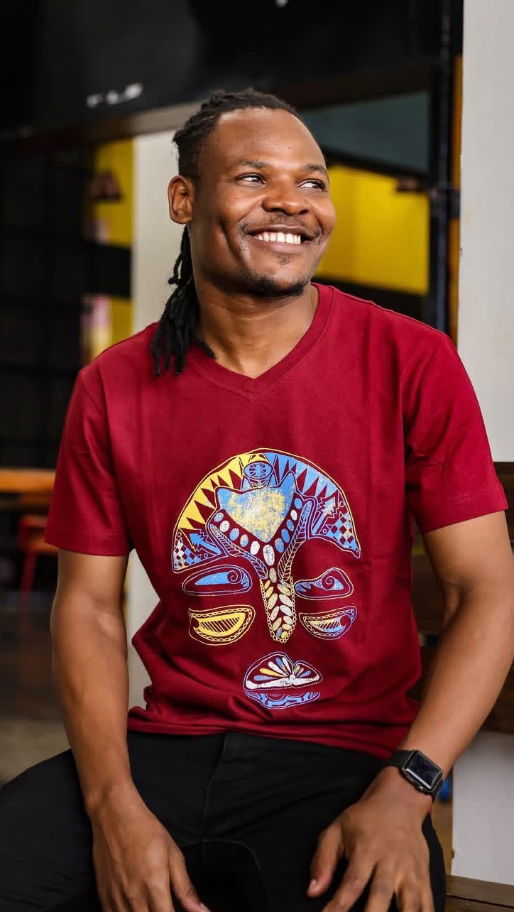 Can’t get enough of your favourite print? We get it 💚
Grab it in another style. Or you know... all of them. 😉
Visit us at @nairobi_street_kitchen , Westlands.
#WildlifeWorks #EthicalFashion #SustainableFashion #OOTD #StyleInspo #GraphicTees #MadeInKenya #SupportLocal