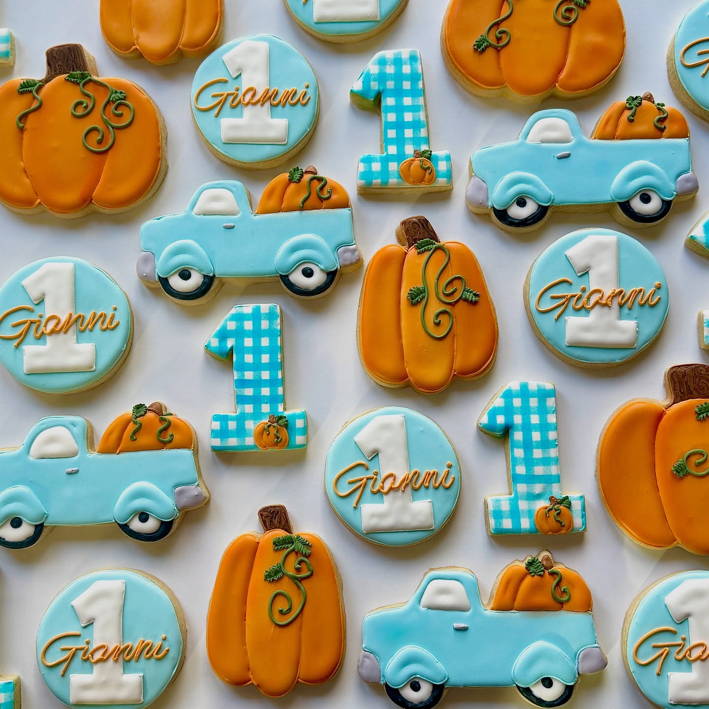 Celebrating a little pumpkin turning ONE! 🍂✨
Planning a first birthday or fall celebration? Let us make it extra special!
📱 Text (440) 815-1822 or ✉️ email hellosugarberrybakes@gmail.com to place your order today!
.
.
.
#cutedesserts #homemade #baking #decoratedcookies #bakedgoods #yum #foodiegram #bakery #sugarcookies #HandDecoratedCookies #foodie #dessert #cookies #homebaker#hellosugarberrybakes #fallcookies #babybirthdaytheme #littlepumpkin