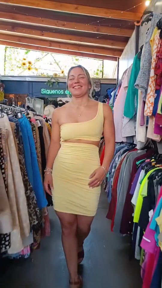 ♻️ Vestidos de fiesta 💚 $8.000
♻️2 X $15.000💚
Todas las tallas
#love
#añonuevo
#navidad
#graduacion
#fashion
#ropaamericanacajamixta♻️💚