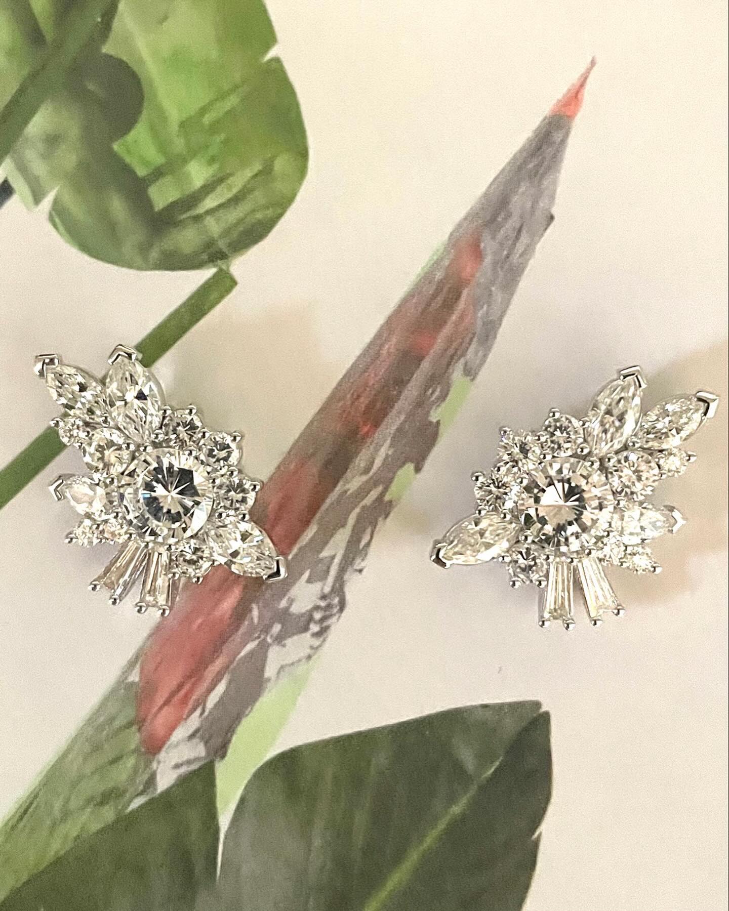 Classic beauty. I love what I do #giftsforher #giftforgirlfriend #one of a kind #fineartcollector #unique #artistsjewels #giftideas #fineartcollector #princesstheme #princessstyle #dubailife🇦🇪 #classicstyle #holidayherethisyear #holidaygiftideas #holidayshopping #lovers #loveyourself #loveofmylife #diamondsareforever