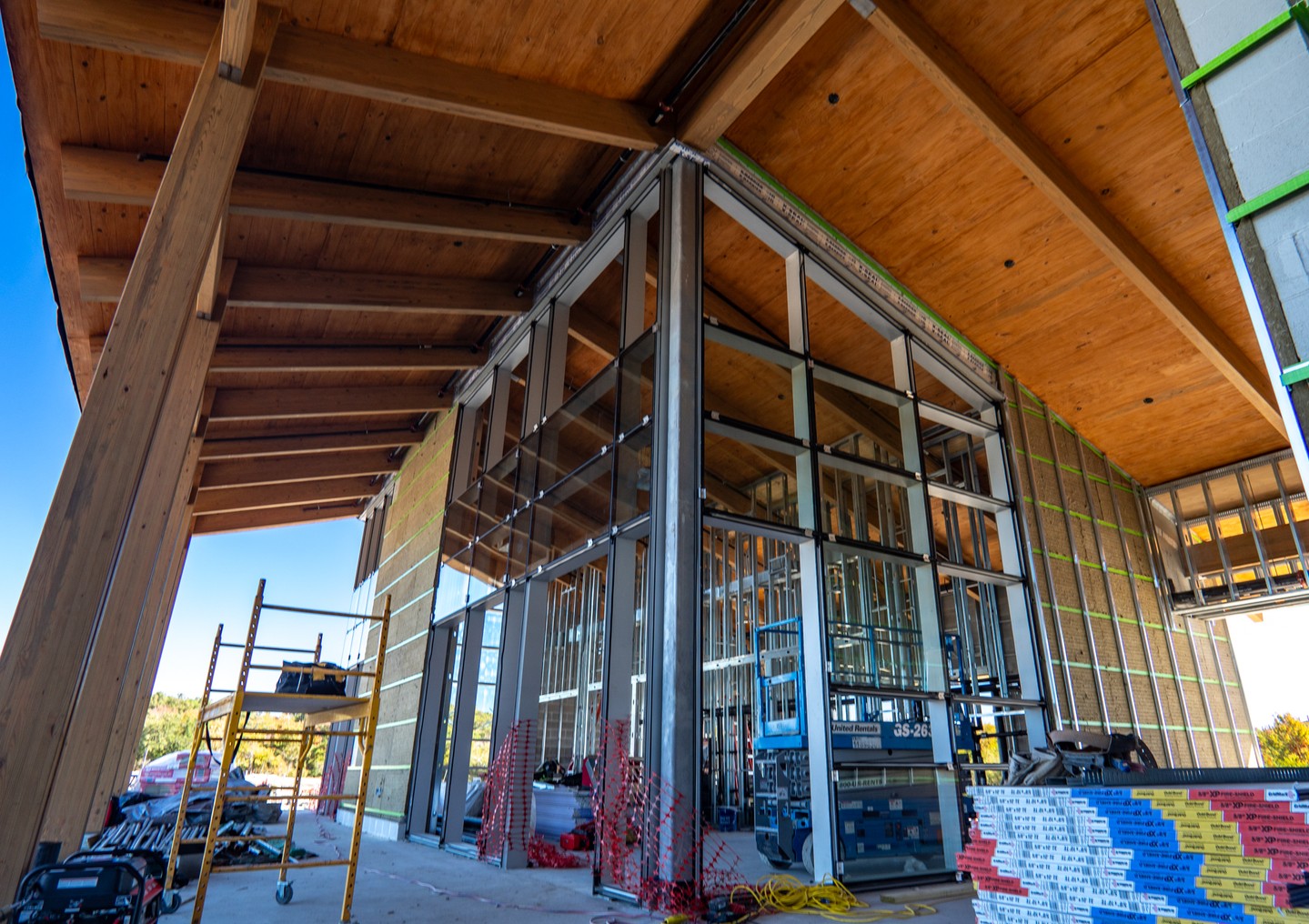 🚧Moving into the final stretch at Beaufort Maritime! 🙌 Lawrence is leading the team while they wrap up metal stud framing, and now drywall hanging is in full swing. This is going to be a magnificent building when it’s done. ✨ #cantwait
#construction #drywall #drywallfinish #metalstuds #development #buildingthecarolinas #drywallnation #subcontractor #buildingthecarolinas