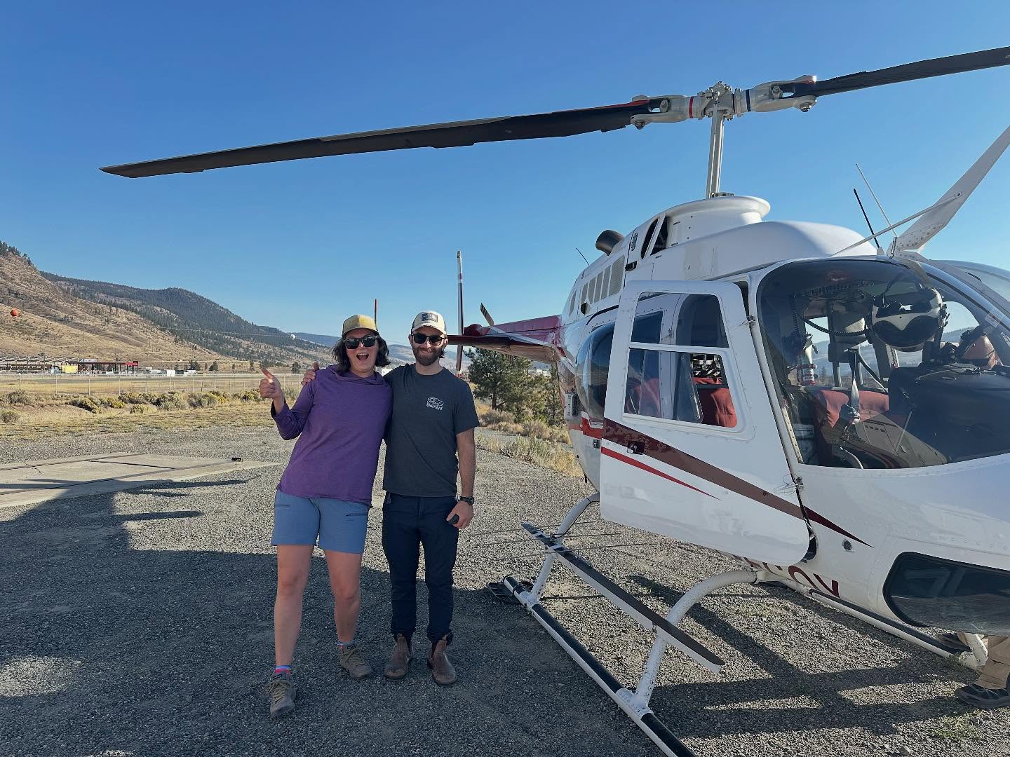 What does it take to find a radio tag that’s fallen off of a Chinook? The answer involves a helicopter or two, antennaes, snorkellers, an ungodly amount of Mott’s Fruitsations, and a whole lotta walking throughout the watershed!
Feeling super grateful and excited to finish up the first year of our Chinook tagging program in the Nicola! Now onto analyzing the data 🤓🐟📈
.
.
.
#fishscience #salmon #research #ecology #temperature #nicola