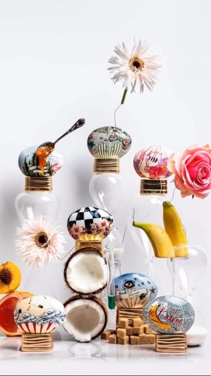 Doux Ennui – The House of Oud 🌸
Un profumo che racconta la dolcezza dell’attesa, il piacere del tempo sospeso.
L’albicocca, protagonista assoluta, si fonde con note cipriate e muschiate in un abbraccio avvolgente e sofisticato.
✨ Sensuale. Intimo. Elegante.
Doux Ennui è l’arte di non avere fretta, di godere ogni istante con grazia e stile.
📍 Disponibile da Profumeria Lorenzi Milano
🎥 Guarda il reel e lasciati trasportare nel mondo di THoO.
#DouxEnnui #THoO #TheHouseOfOud #ProfumeriaLorenzi #ProfumiArtistici #Albicocca #NicheFragrance #ReelProfumo #MilanoProfumi