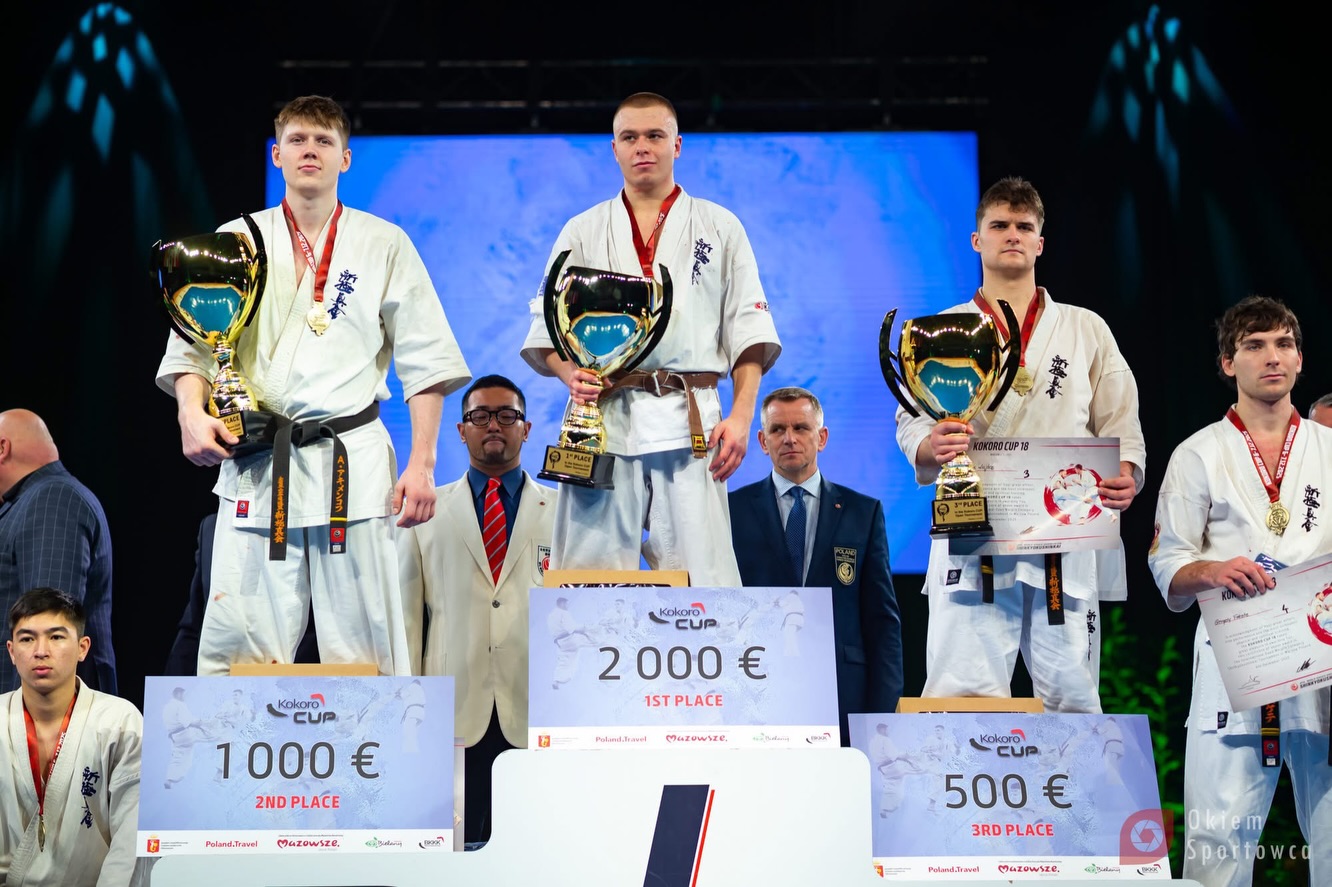 MATEUSZ DYNIEWICZ โ KOKORO CUP 18 CHAMPION ๐ฅ
6th of December, 2025 โ Warsaw, Poland ๐ต๐ฑ
Kokoro Cup is where warriors from around the world gather โ and only one stands at the end.
Mateusz Dyniewicz fought with precision, power and unbreakable spirit, defeating 12 elite competitors from Japan, Lithuania, Kazakhstan, Poland, Czech Republic, Georgia and Hungary.
On this stage, he proved what true fighting spirit looks like. ๐ฅ๐ฅ๐
๐ธ: @okiem.sportowca
Mateusz Dyniewicz โ Champion of Kokoro Cup 18
#KyokushinFightAcademy #KokoroCup18 #Kyokushin #Osu