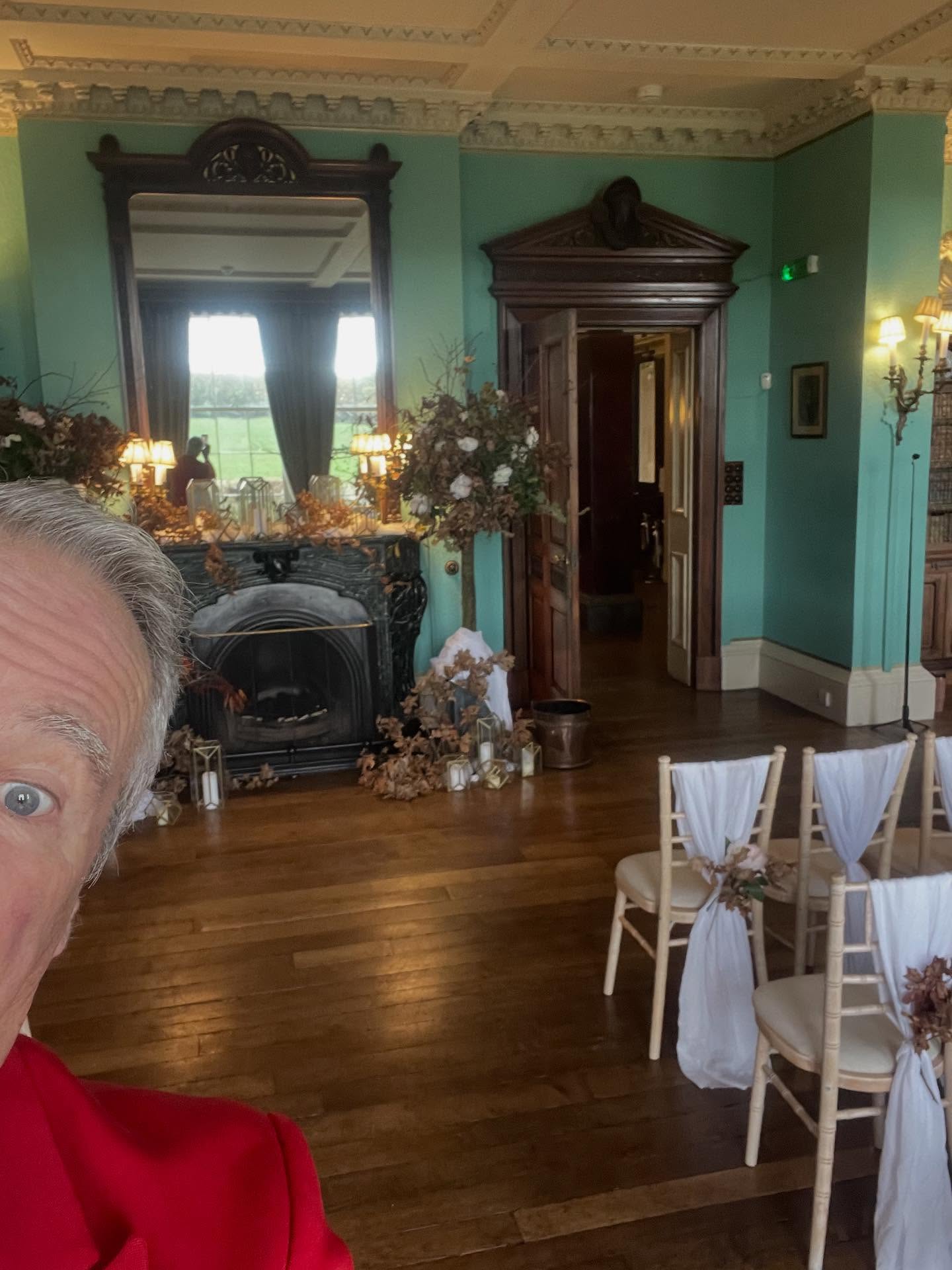 Today's office.
The delightful elegance that is Prestwold Hall. Always a wonderful place to be.
#classinacoat #toastmastergeoff #weddingtoastmaster #invitingwriting #prestwoldhall #jmcproductions
