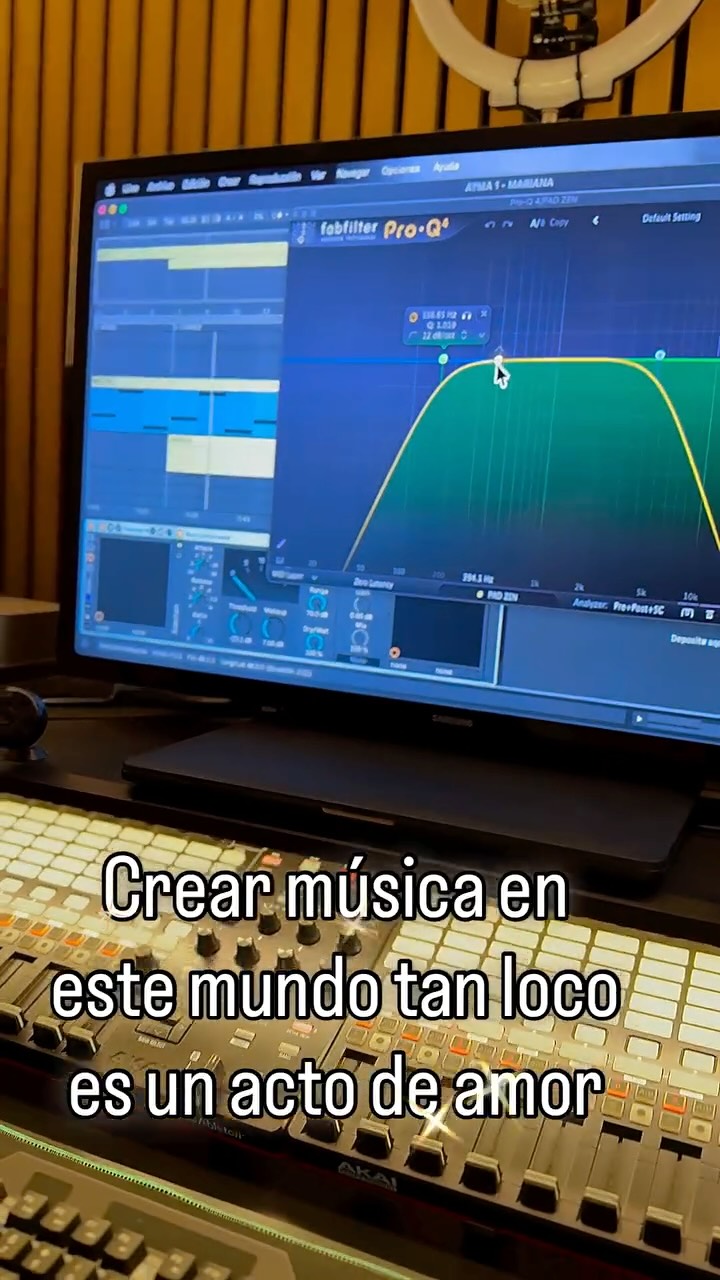 En un mundo tan cambiante, crear desde el alma es un acto sagrado.
Cada nota, cada frecuencia, se convierte en canal energético que limpia, que armoniza y que eleva la vibración del alma.
Cuando la conciencia de @sahasrara.academy se une con el alma de @atma.frequencies ,
la música se transforma en un puente entre cielo y tierra, entre silencio y creación.
✨ Esta es la frecuencia que compartimos con amor en @atma_music_records , donde la energía se convierte en sonido y el sonido en conciencia 🤲✨🤍
Florian Gasperini & Mariana Salas
🪷Produce desde el alma.
#AtmaFrequencies #AtmaMusic #SahasraraVibes #AtmaSahasrara #SahasraraFrequencies #MarianaSalas #floriangasperinimusic